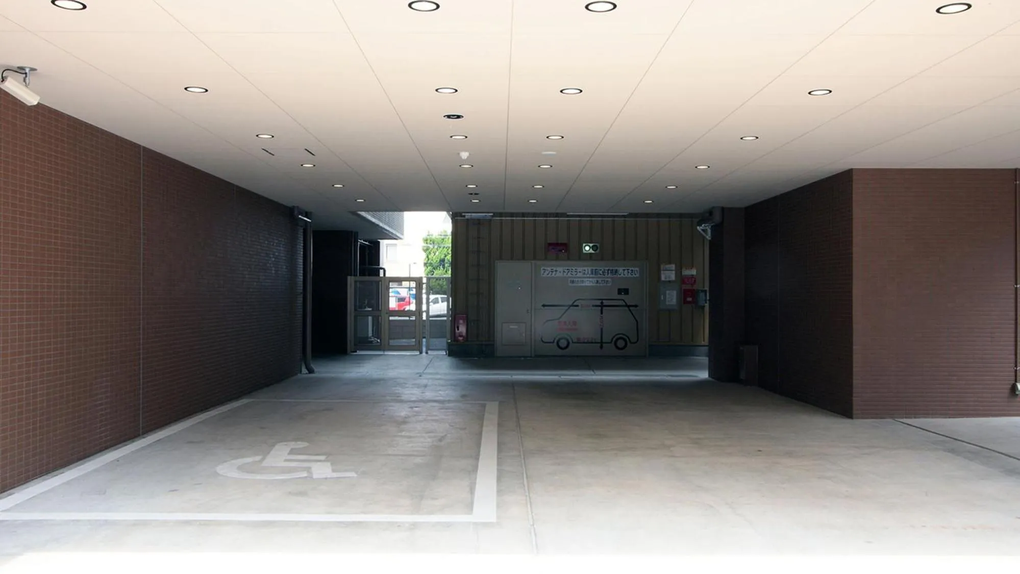 Parking in Toyoko Inn Nara Shin Omiya Ekimae