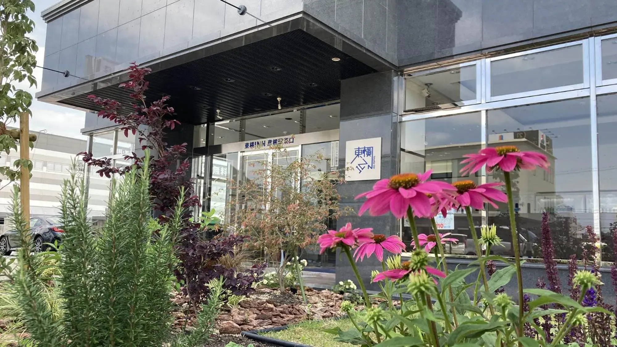 Facade/entrance in Toyoko Inn Hikone eki Higashi guchi Facade/entrance in Toyoko Inn Hikone eki Higashi guchi