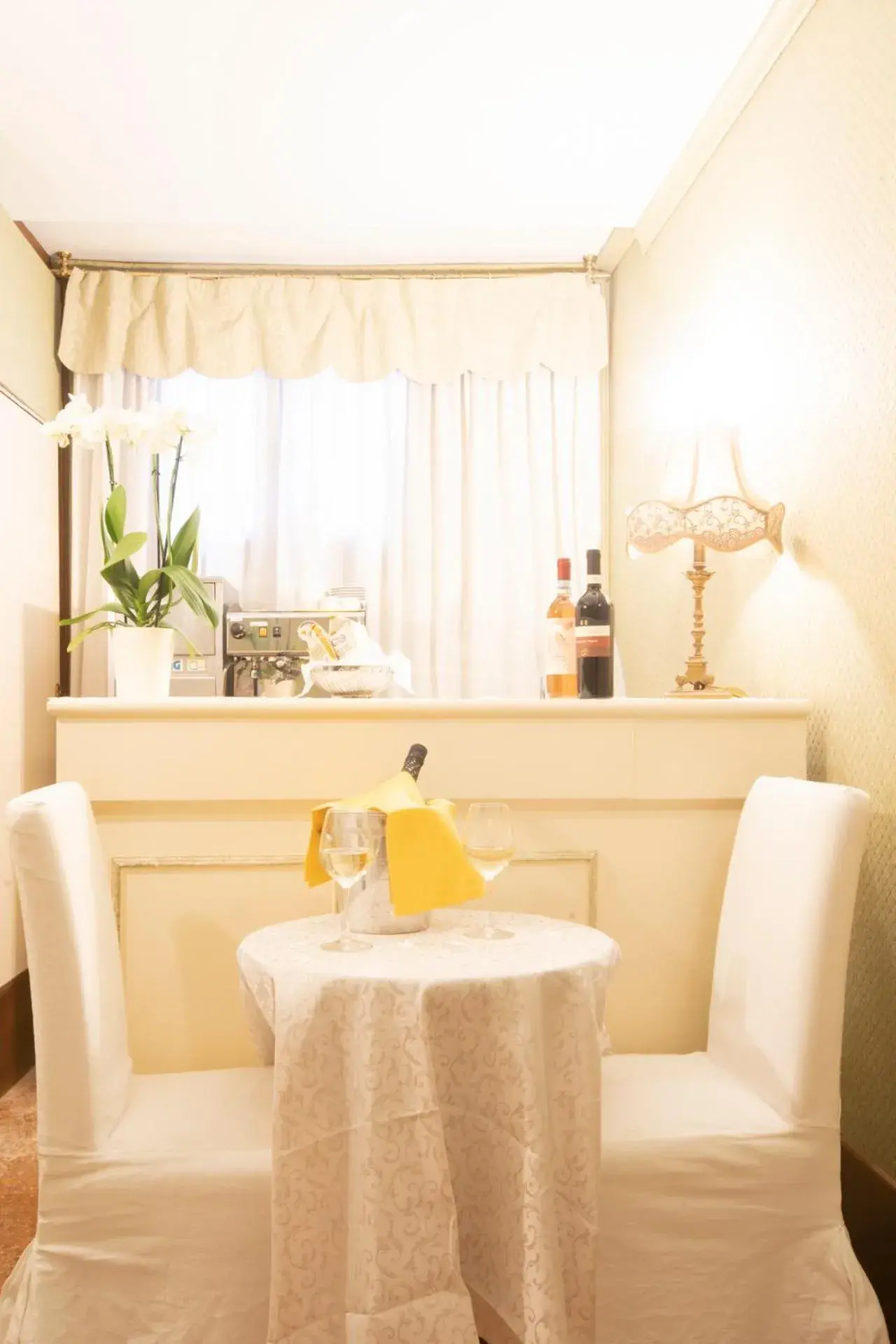 Lounge or bar in Hotel Ateneo Lounge or bar in Hotel Ateneo