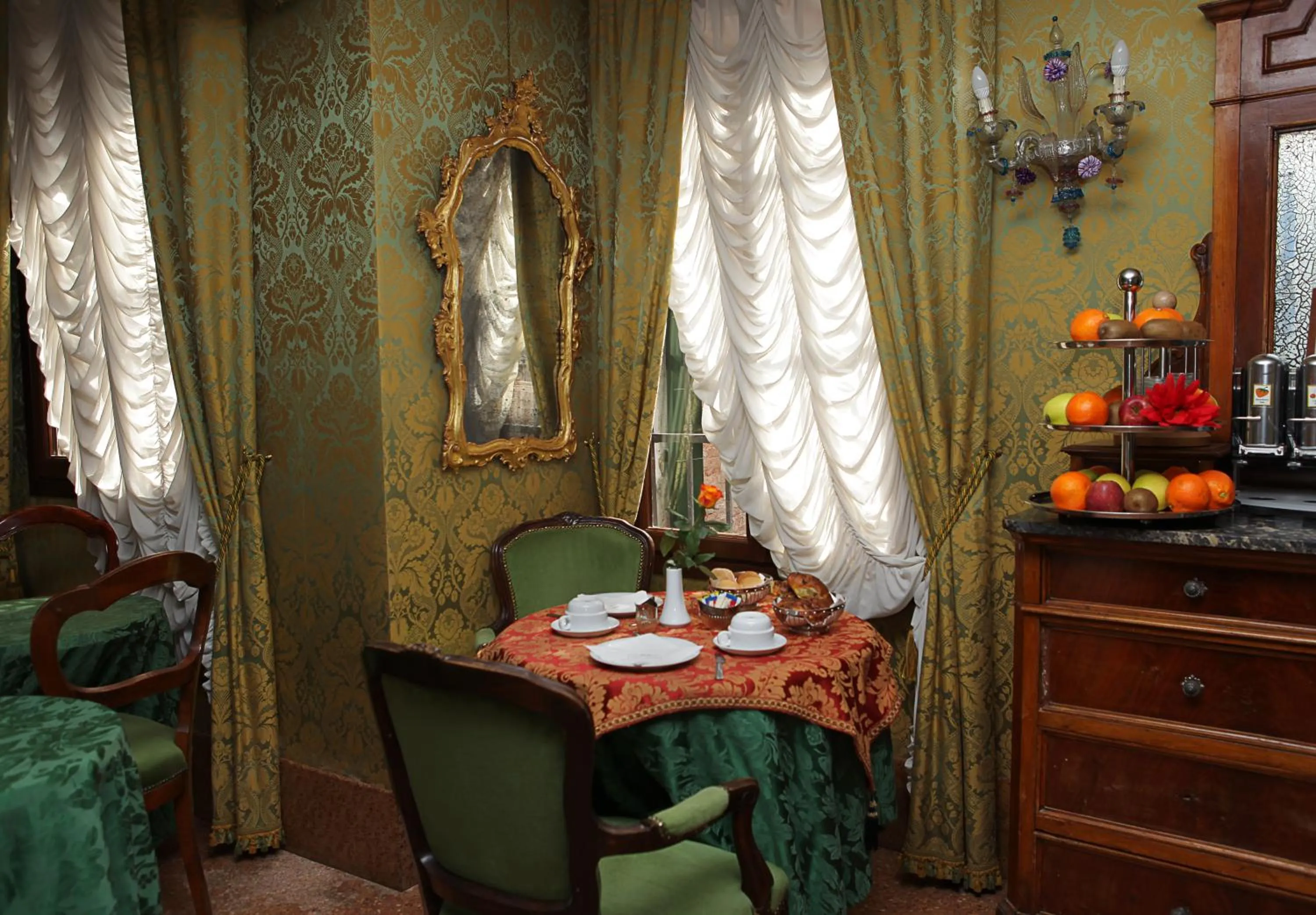 Dining area in Hotel Ateneo