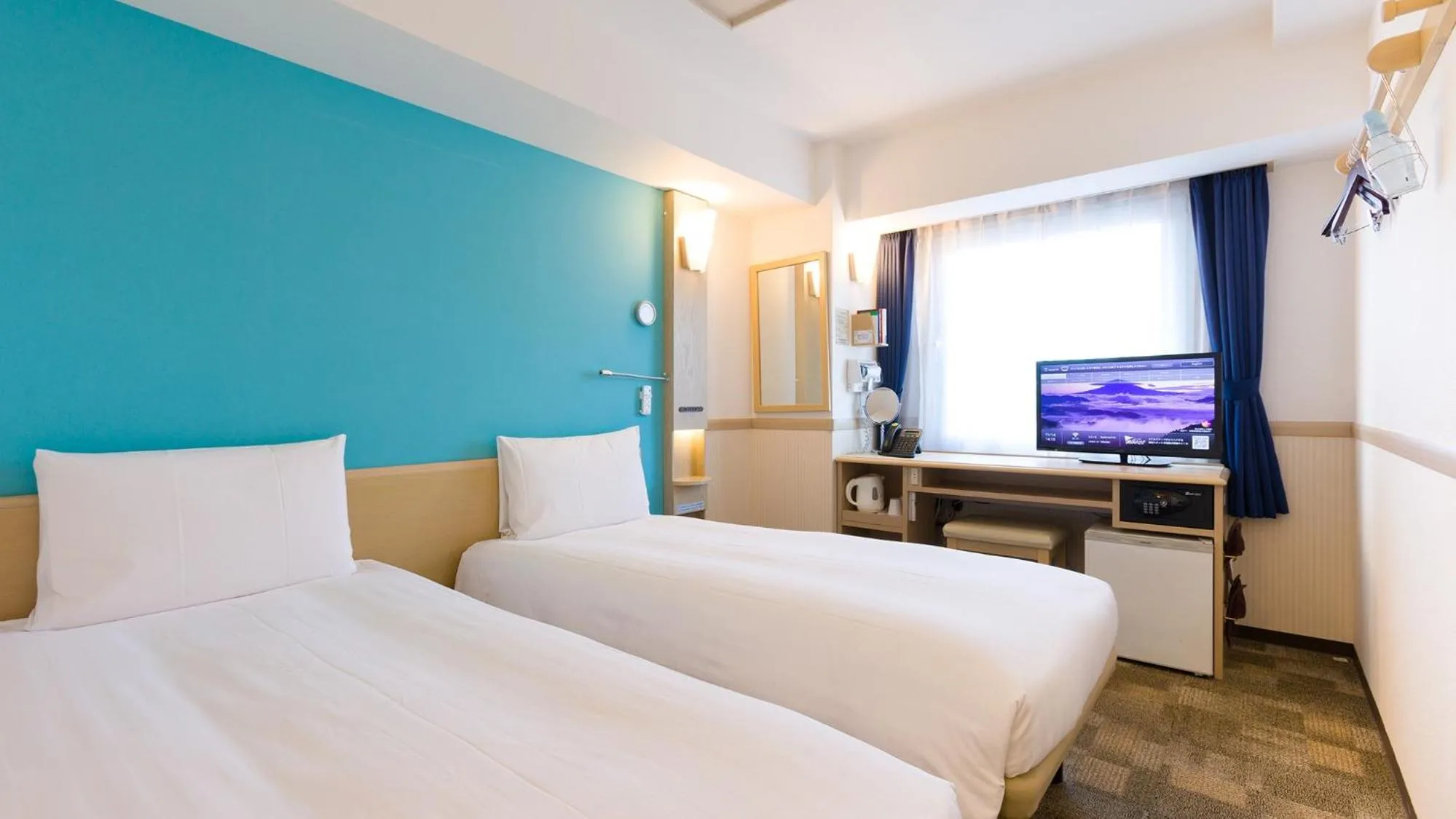 Bedroom, Bed in Toyoko Inn Mikawa anjo eki Shinkansen Minami guchi No 2