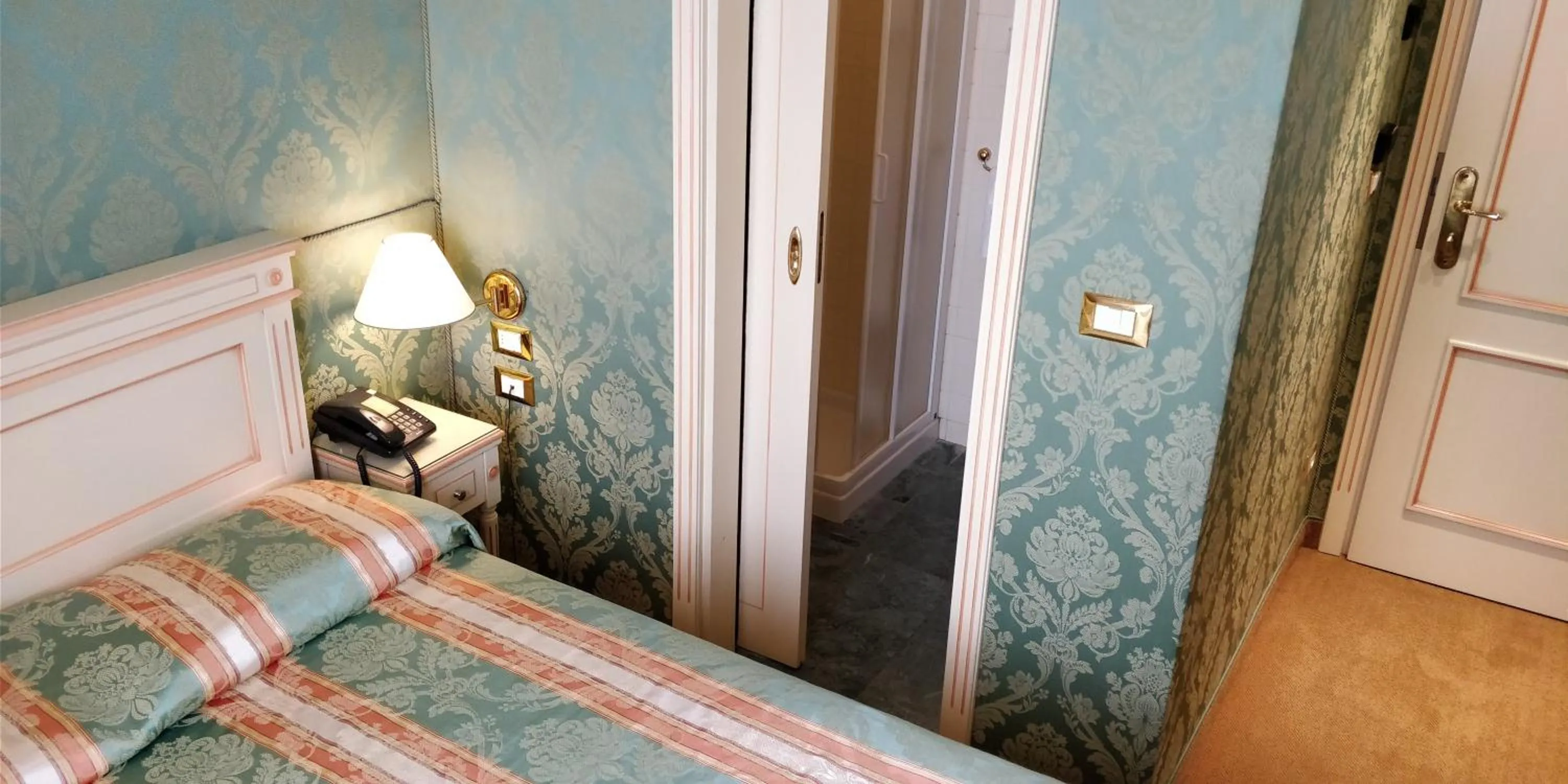 Bedroom, Bed in Hotel Villa Delle Palme