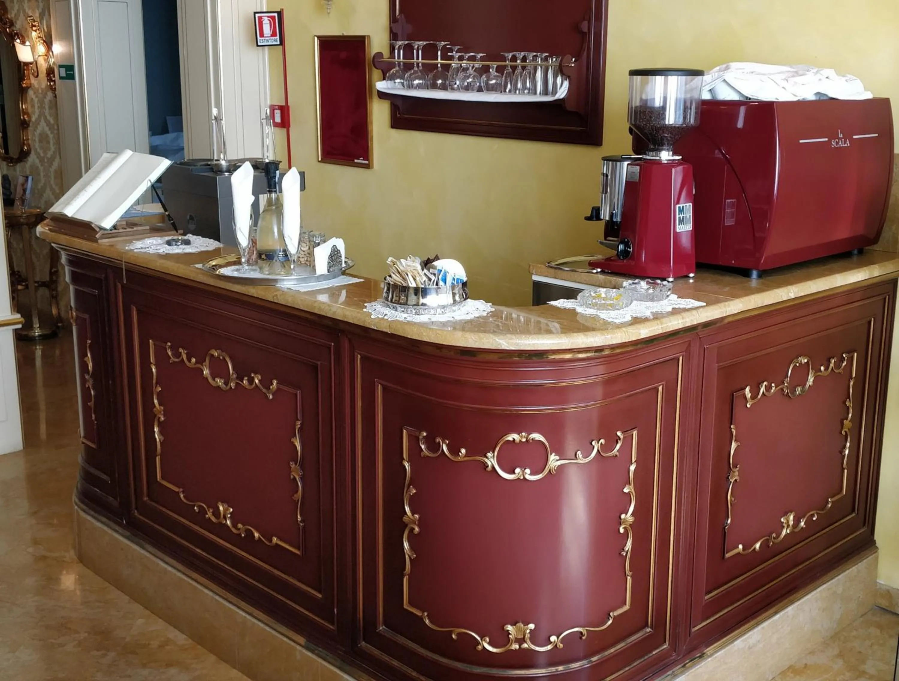 Lounge or bar in Hotel Villa Delle Palme