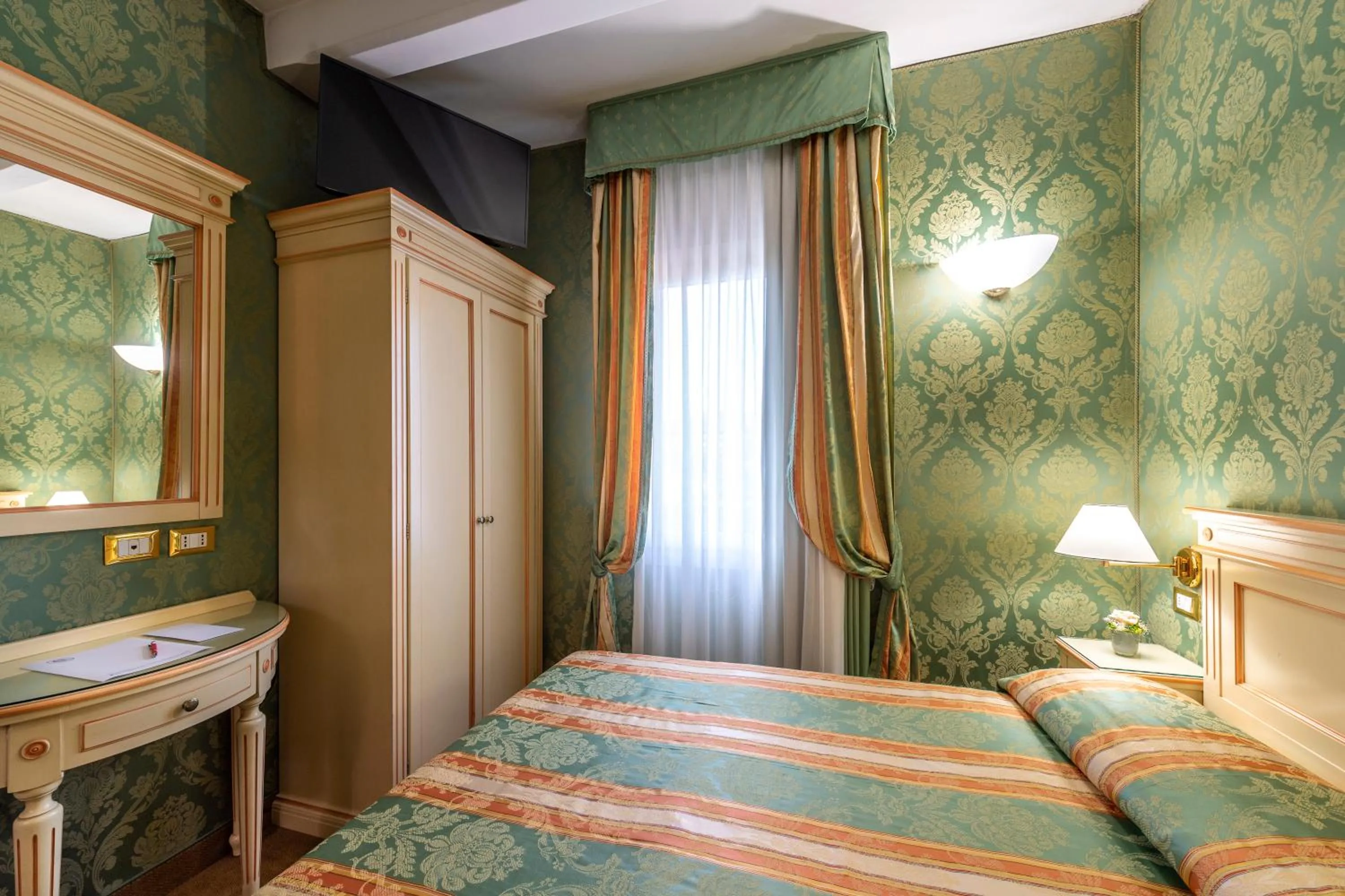 Bed in Hotel Villa Delle Palme