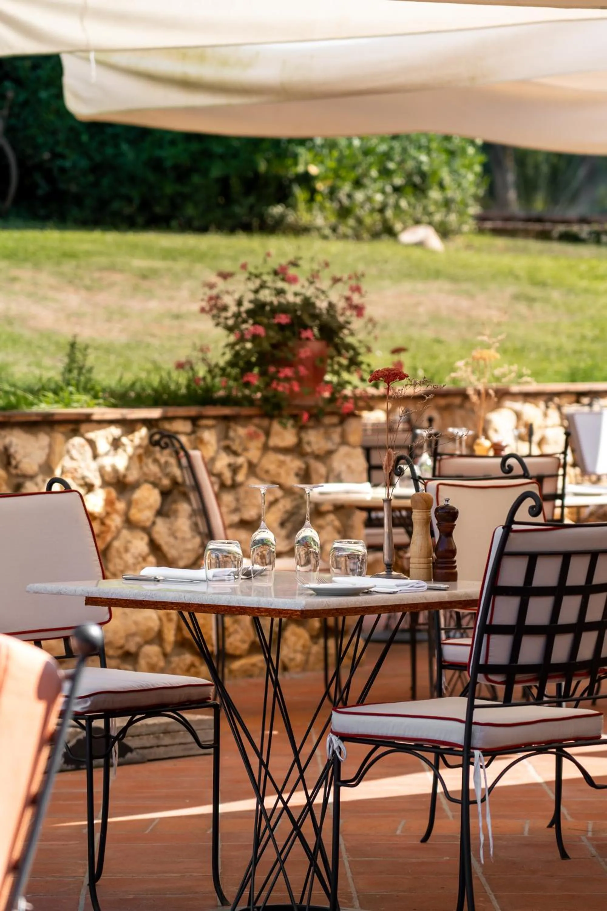 Restaurant/places to eat in Borgo San Luigi