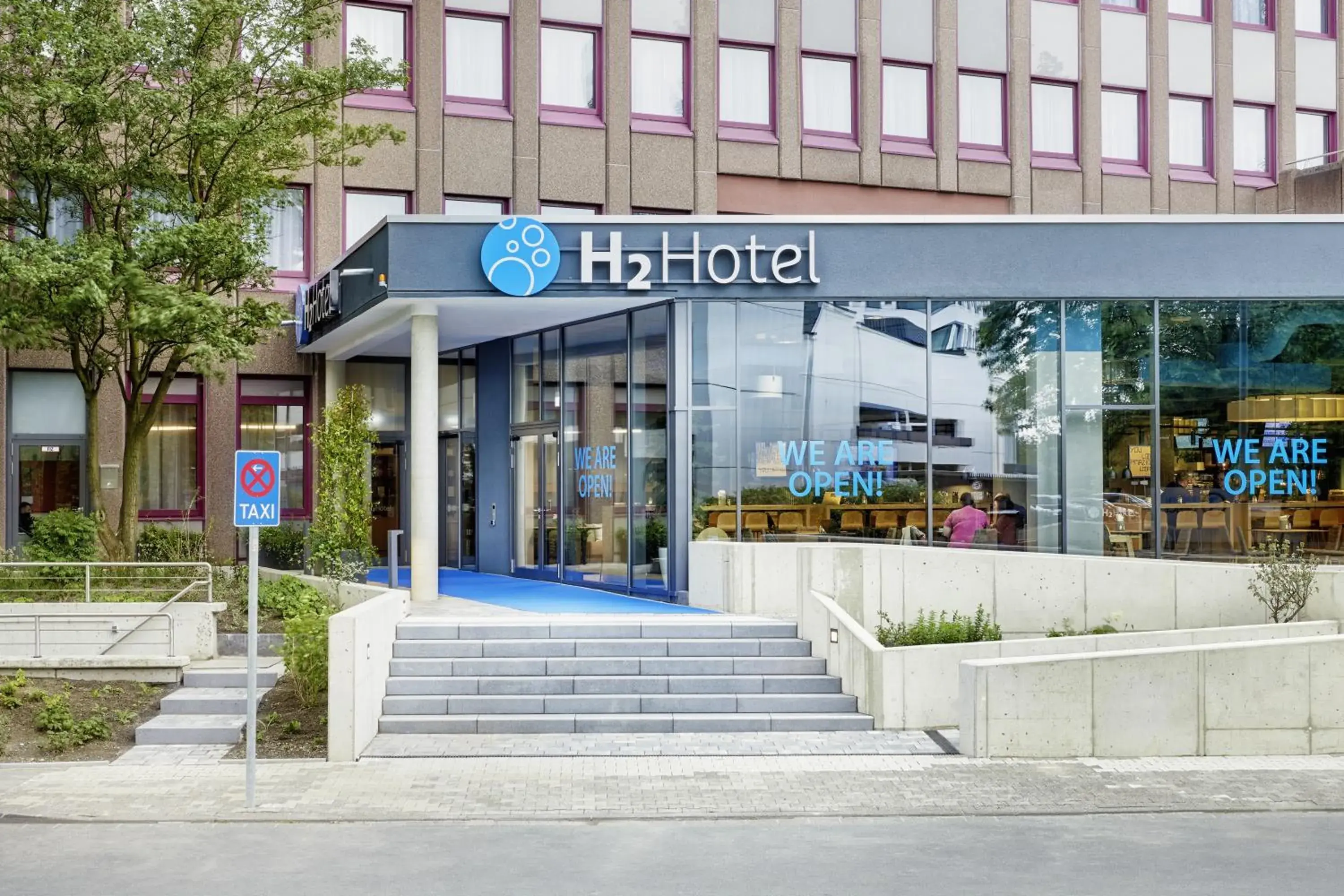 Facade/entrance in H2 Hotel Düsseldorf Seestern Facade/entrance in H2 Hotel Düsseldorf Seestern