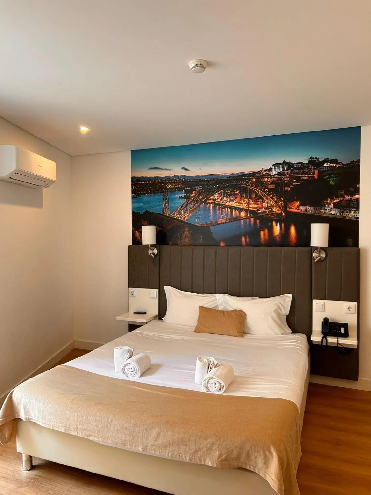 Bed in Hotel Porto Interface Trindade By Kavia
