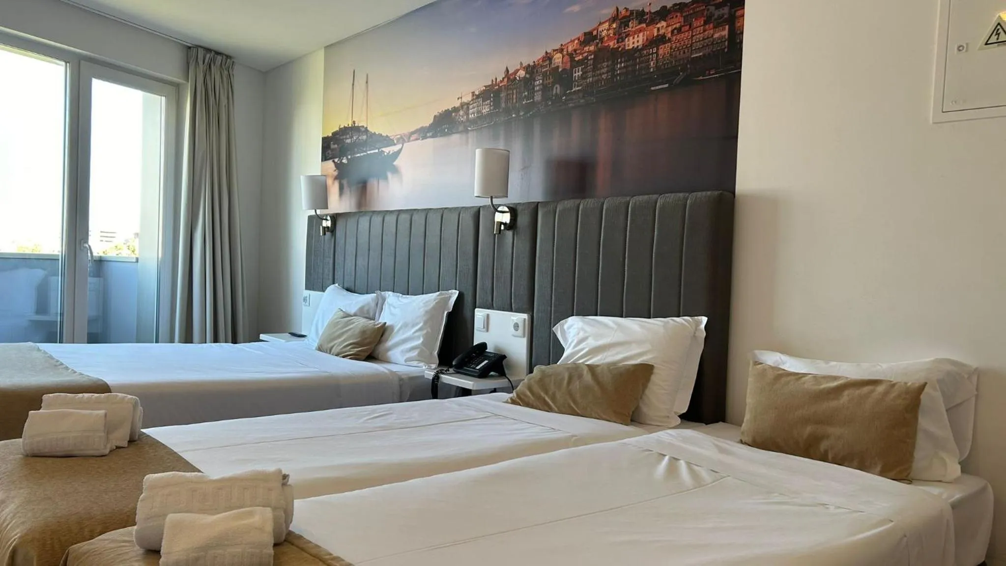 Bed in Hotel Porto Interface Trindade By Kavia