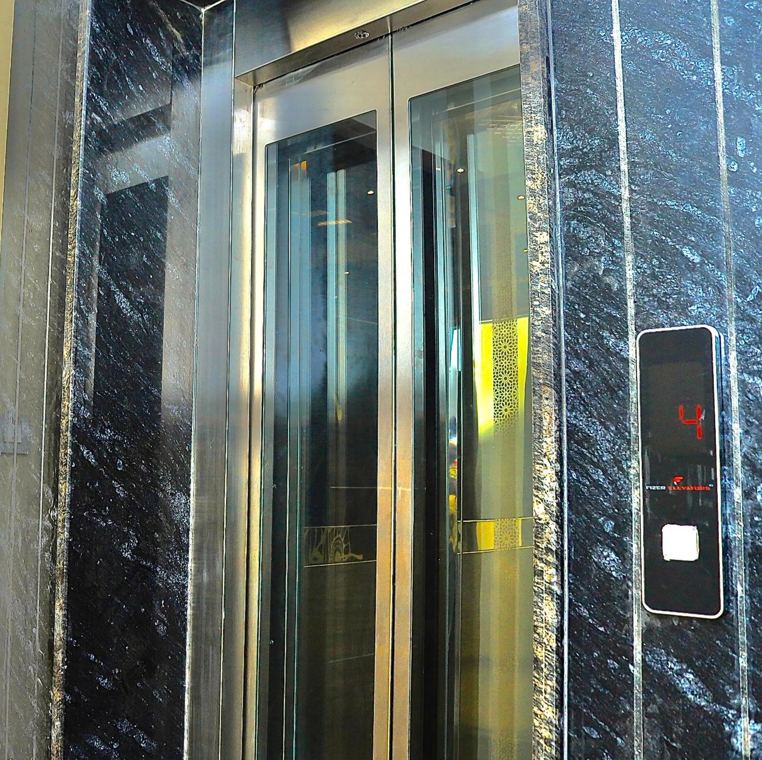 elevator in Hotel Lemonade