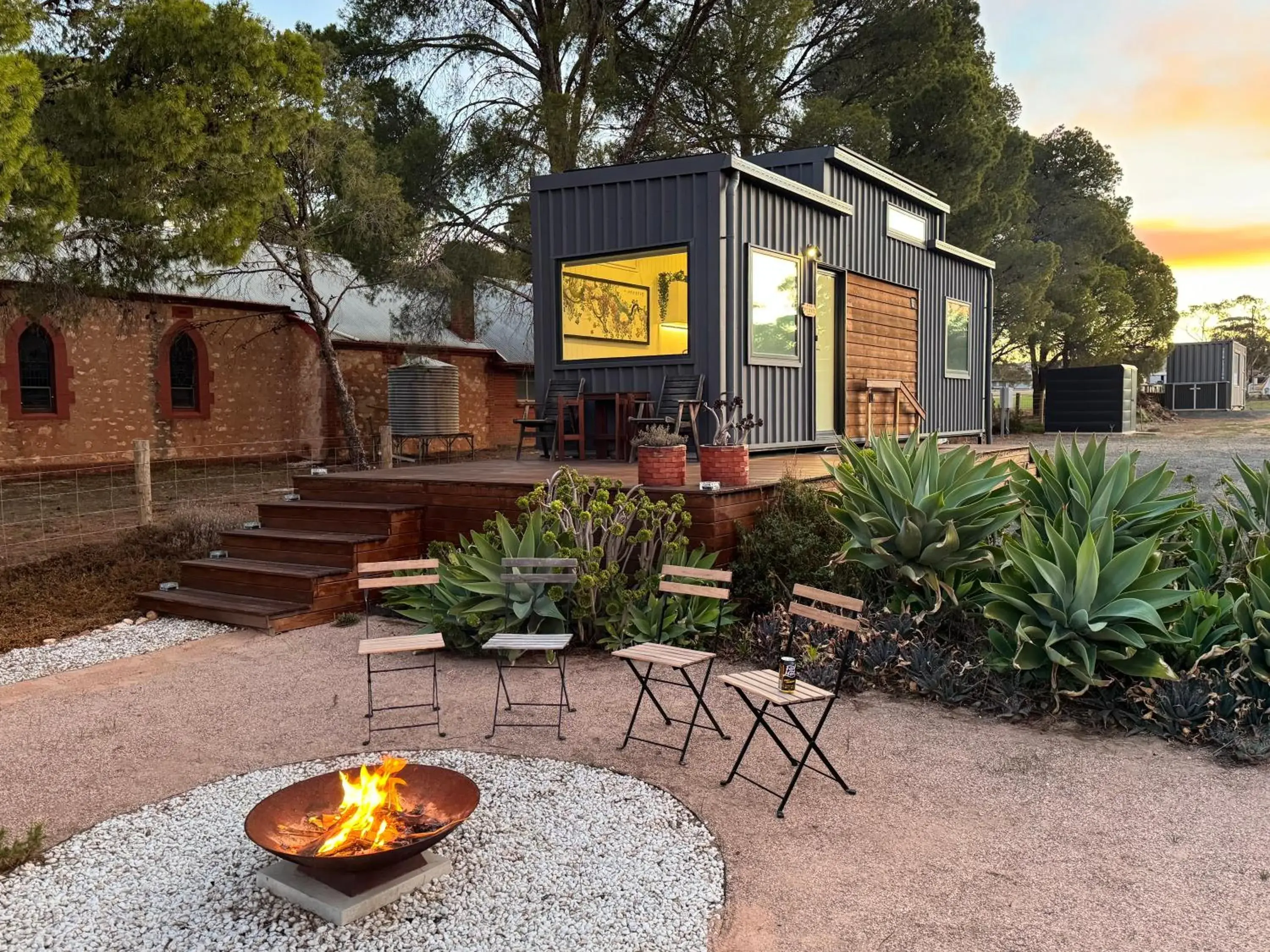 Pink Lake Tiny House - 'Peony' Pink Lake Tiny House - 'Peony'