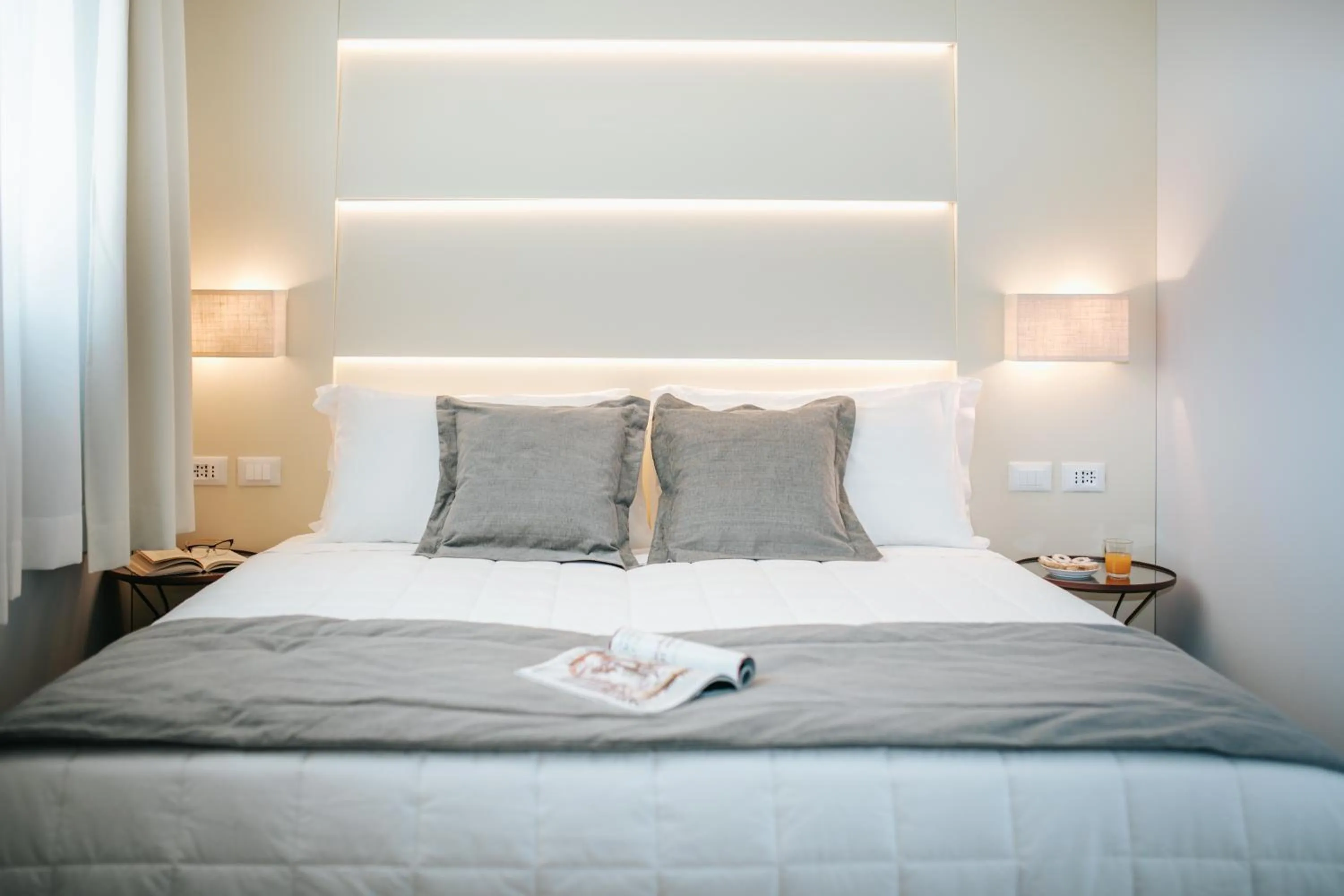 Property building, Bed in Aparthotel Touring