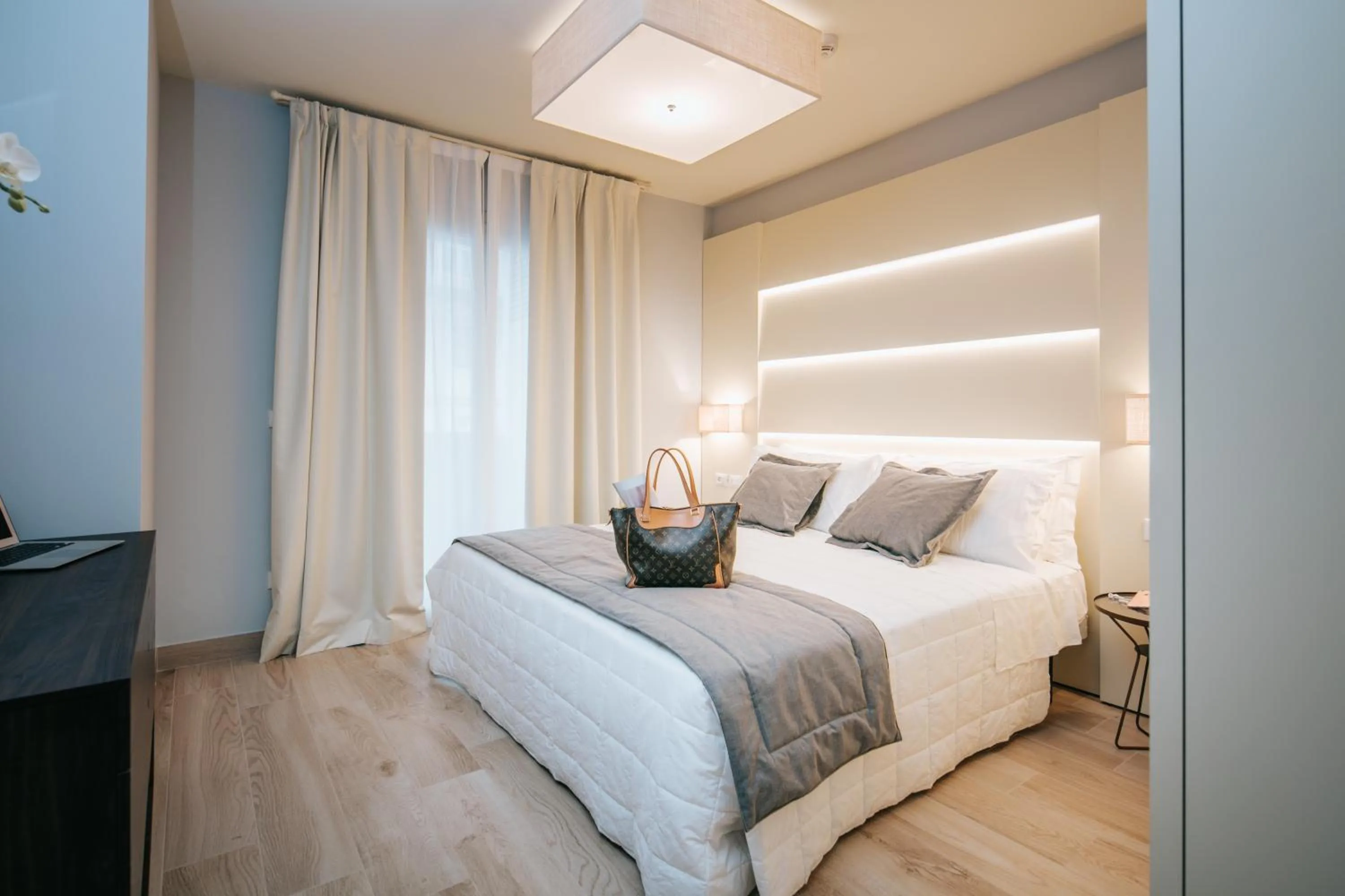 Bed in Aparthotel Touring