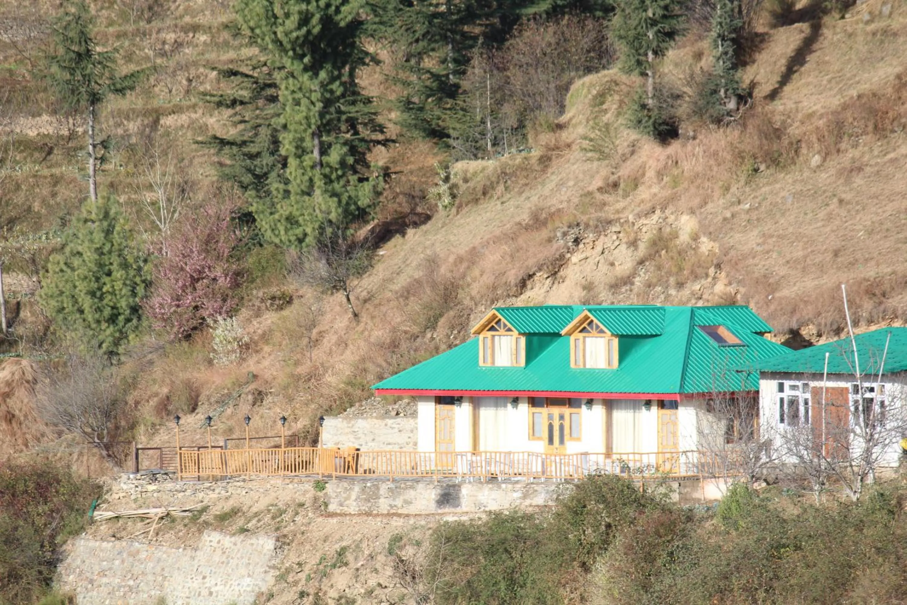 Property building in Jomotel Talai