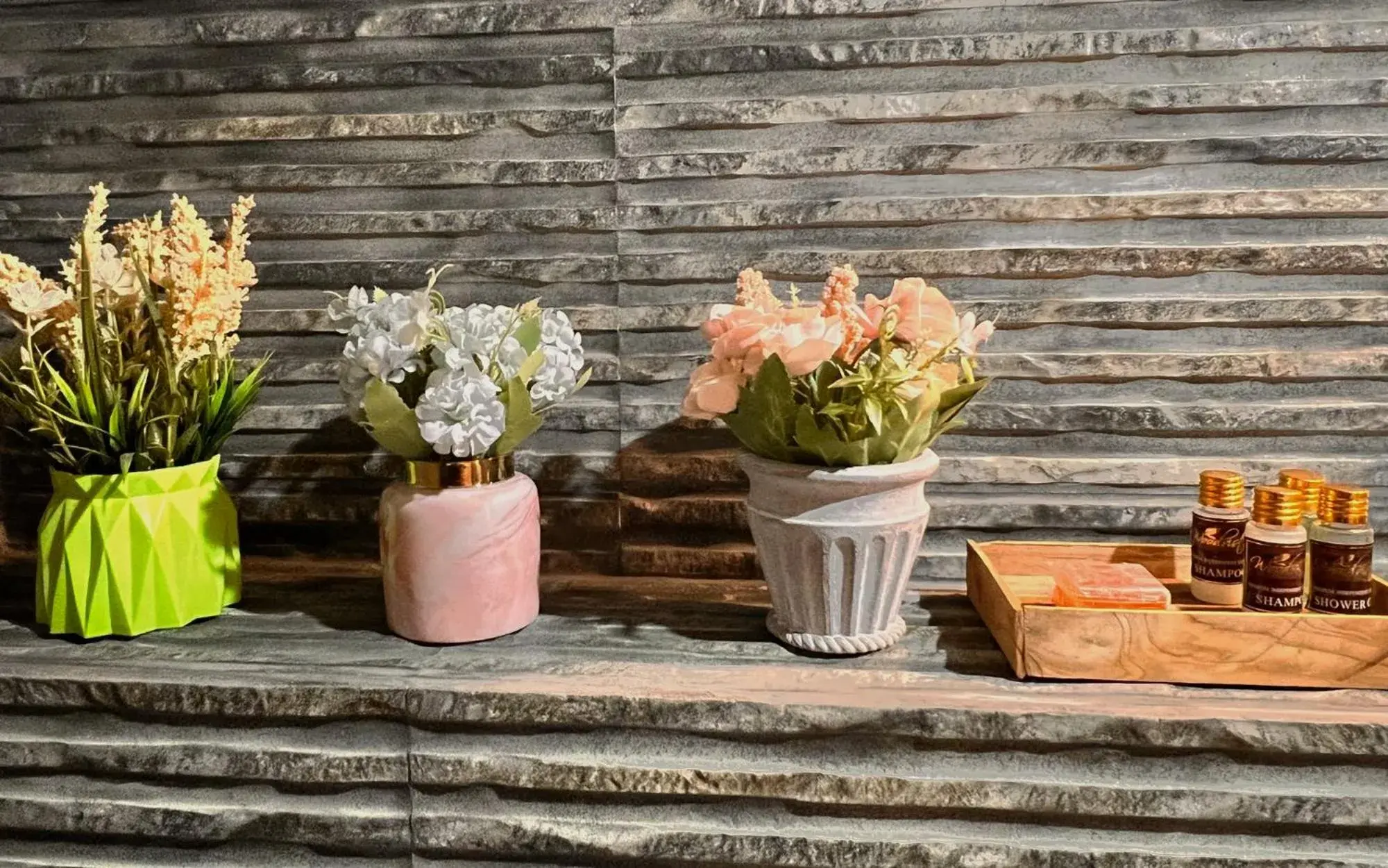 Property building in Jomotel Talai Property building in Jomotel Talai