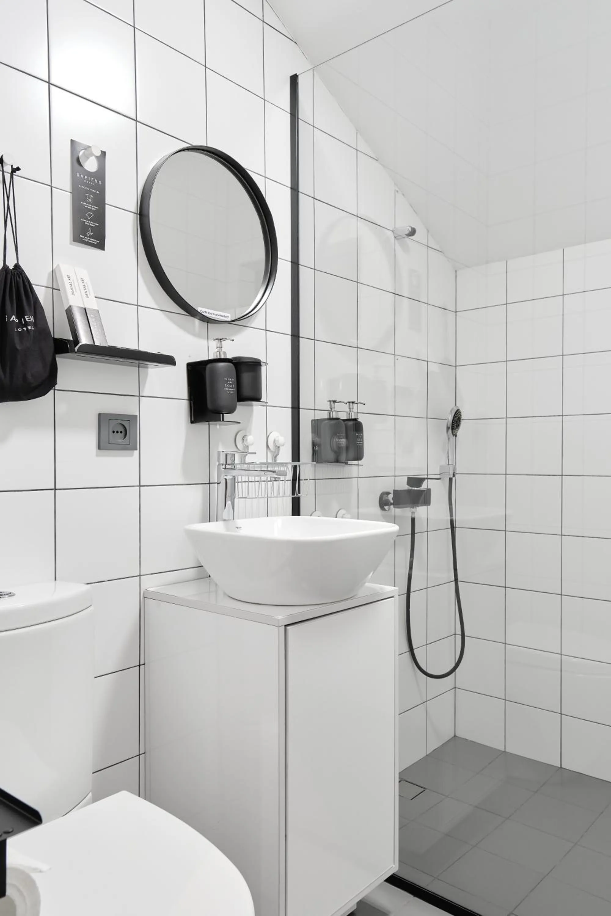 Bathroom in Sapiens Hotel