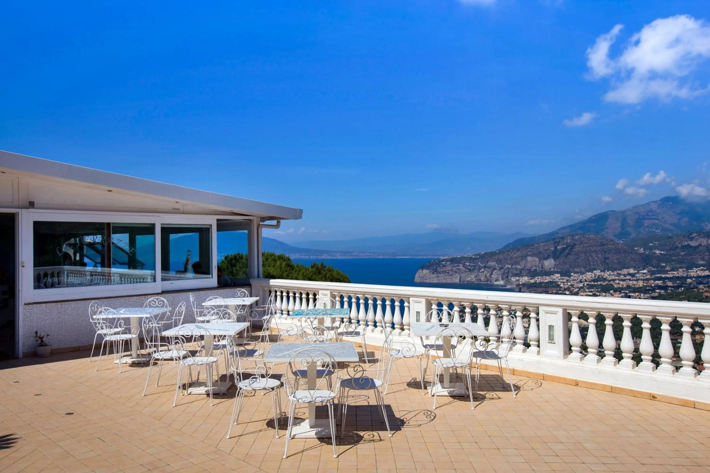 Other in Residence Le Terrazze