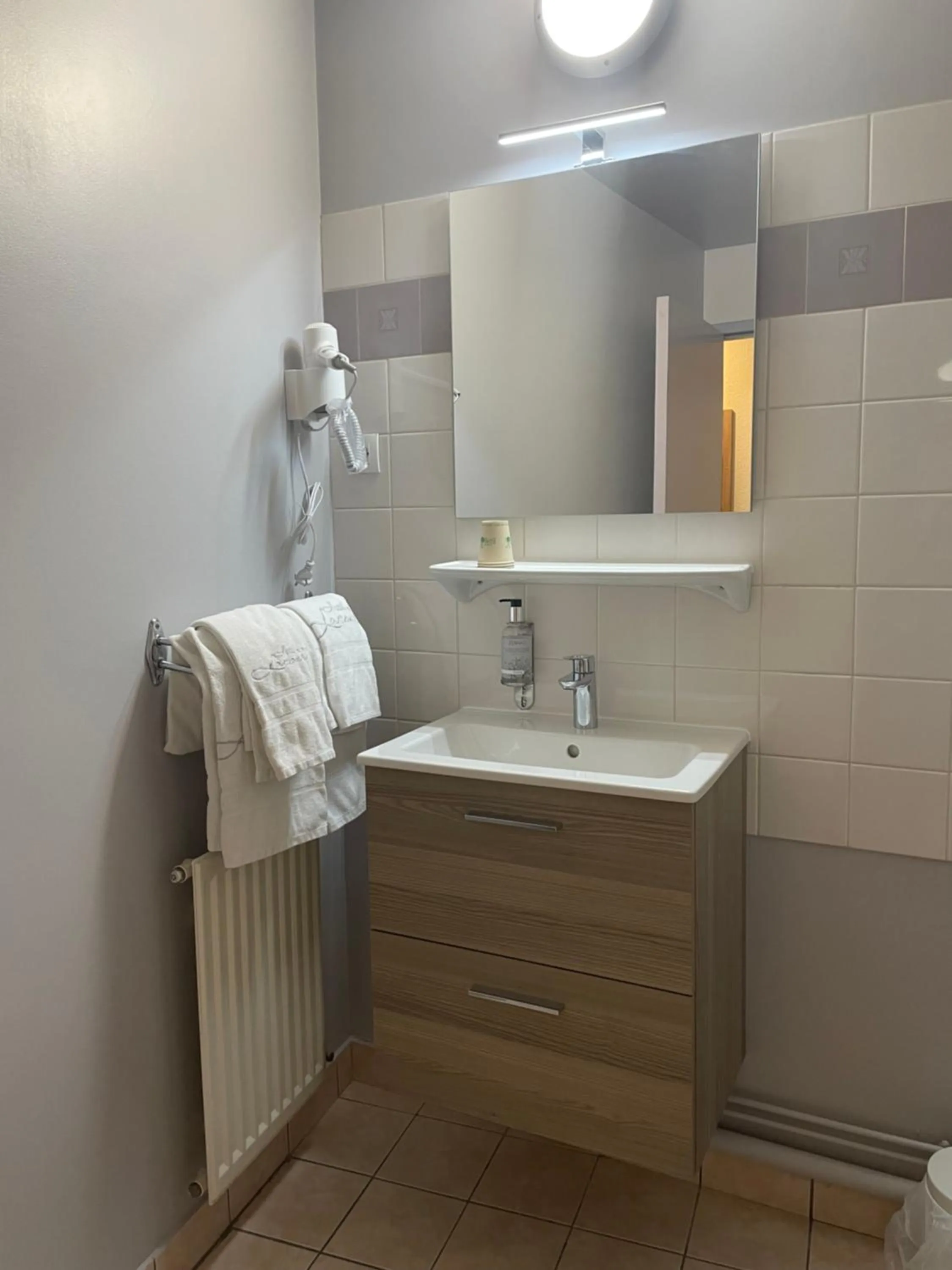 Bathroom in HOTEL DE LA GARE