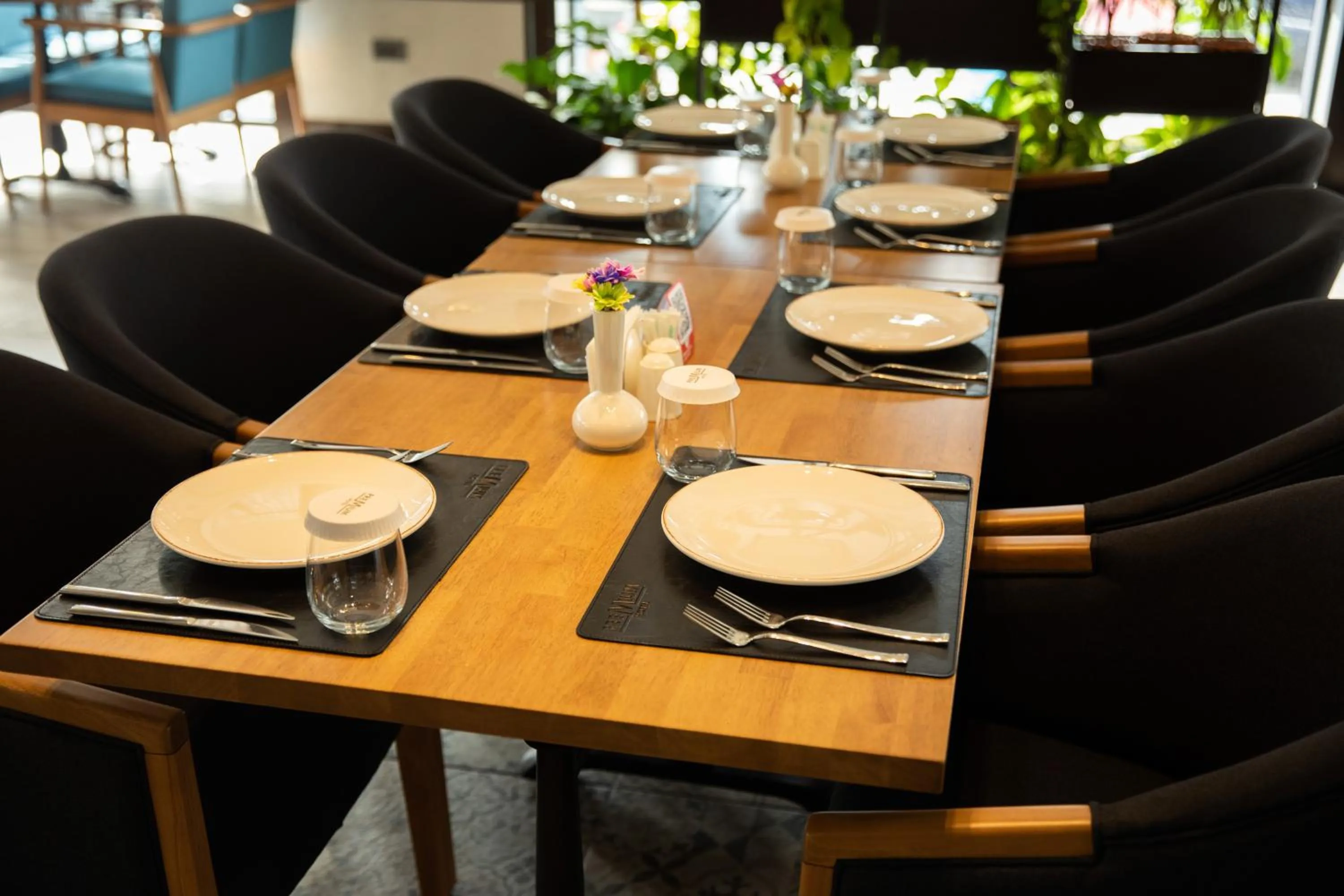 Restaurant/places to eat in Premium Hotel Ganja