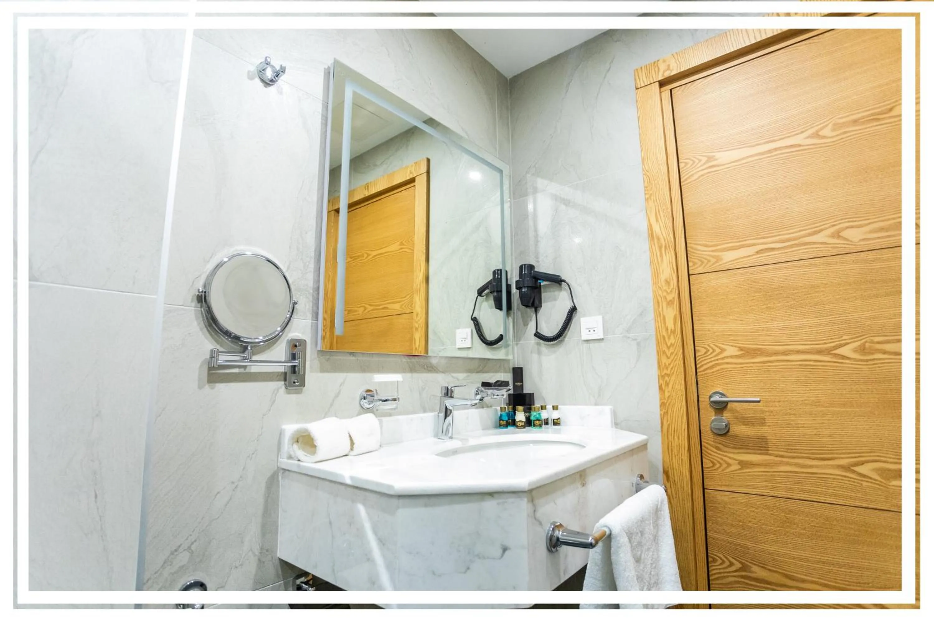 Shower in Premium Hotel Ganja