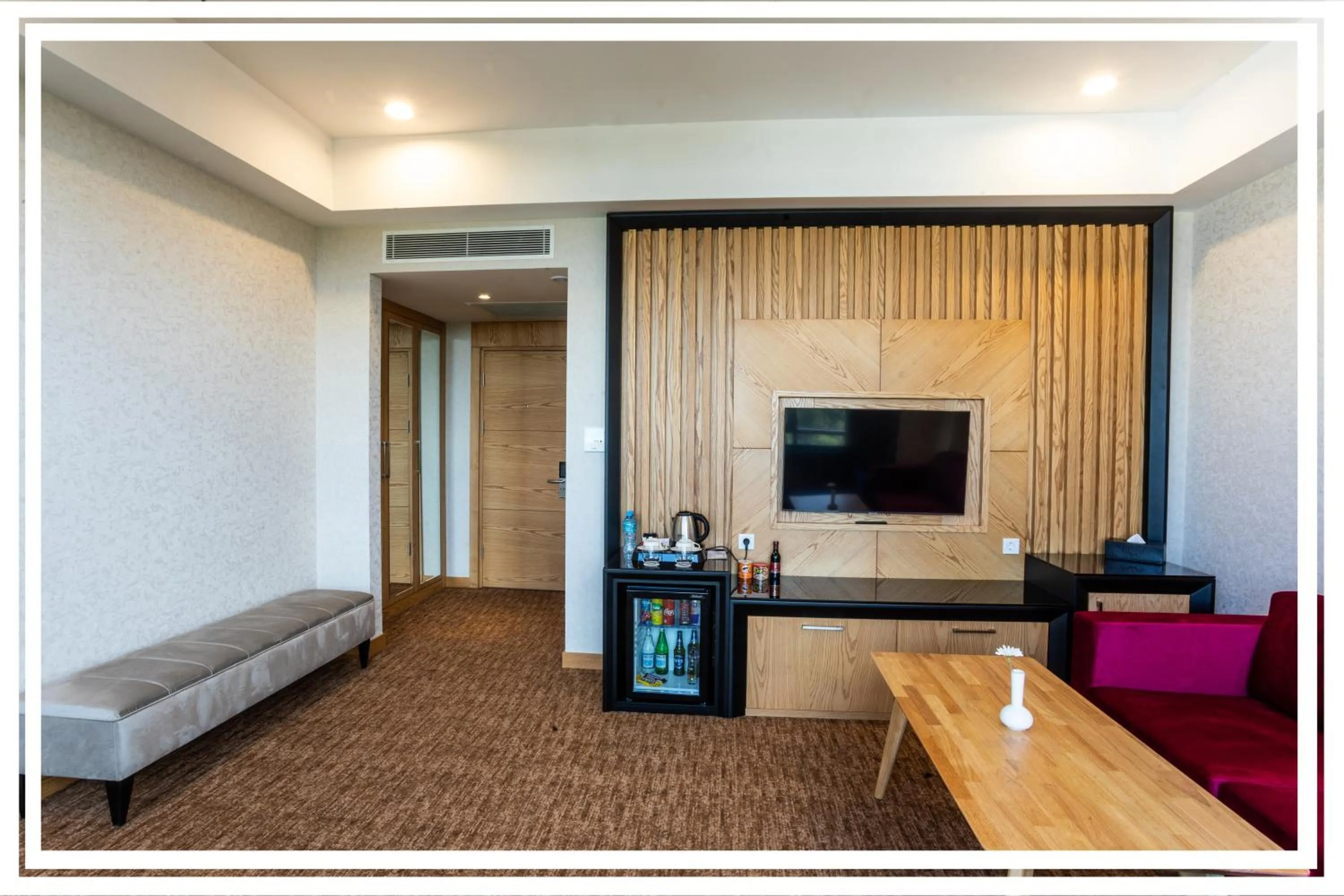 Communal lounge/ TV room in Premium Hotel Ganja