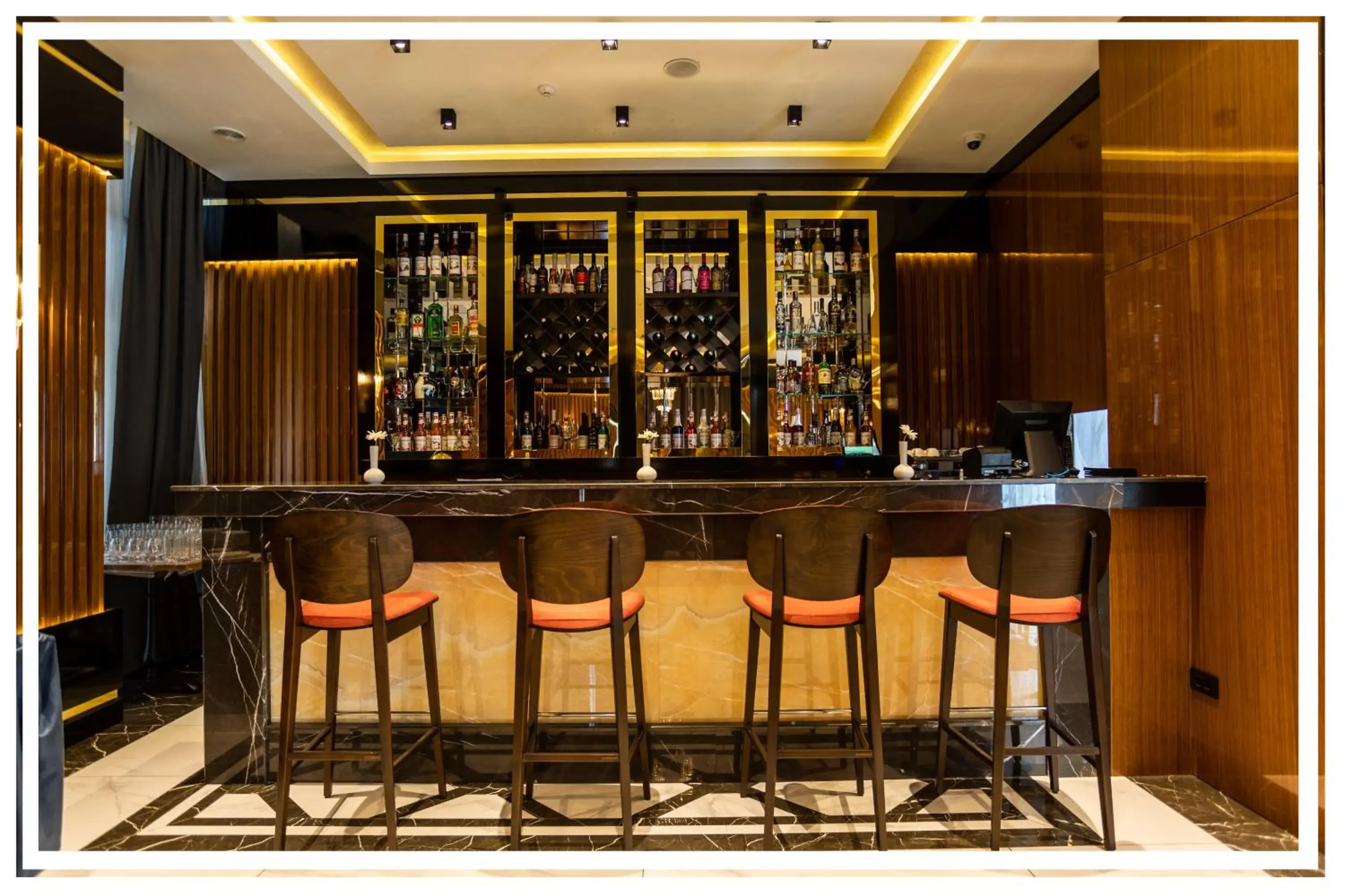 Lounge or bar in Premium Hotel Ganja Lounge or bar in Premium Hotel Ganja