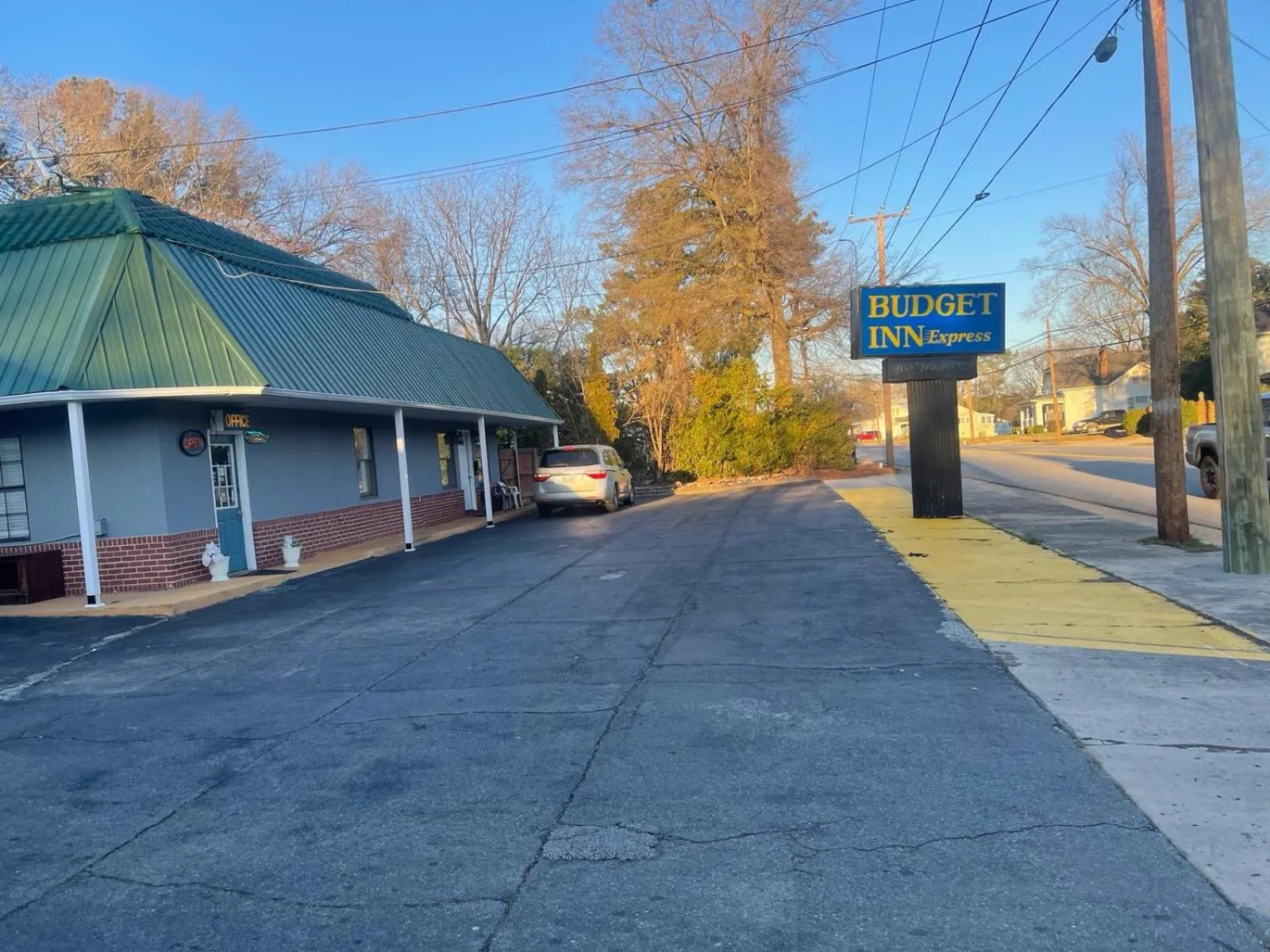 Budget Inn Express