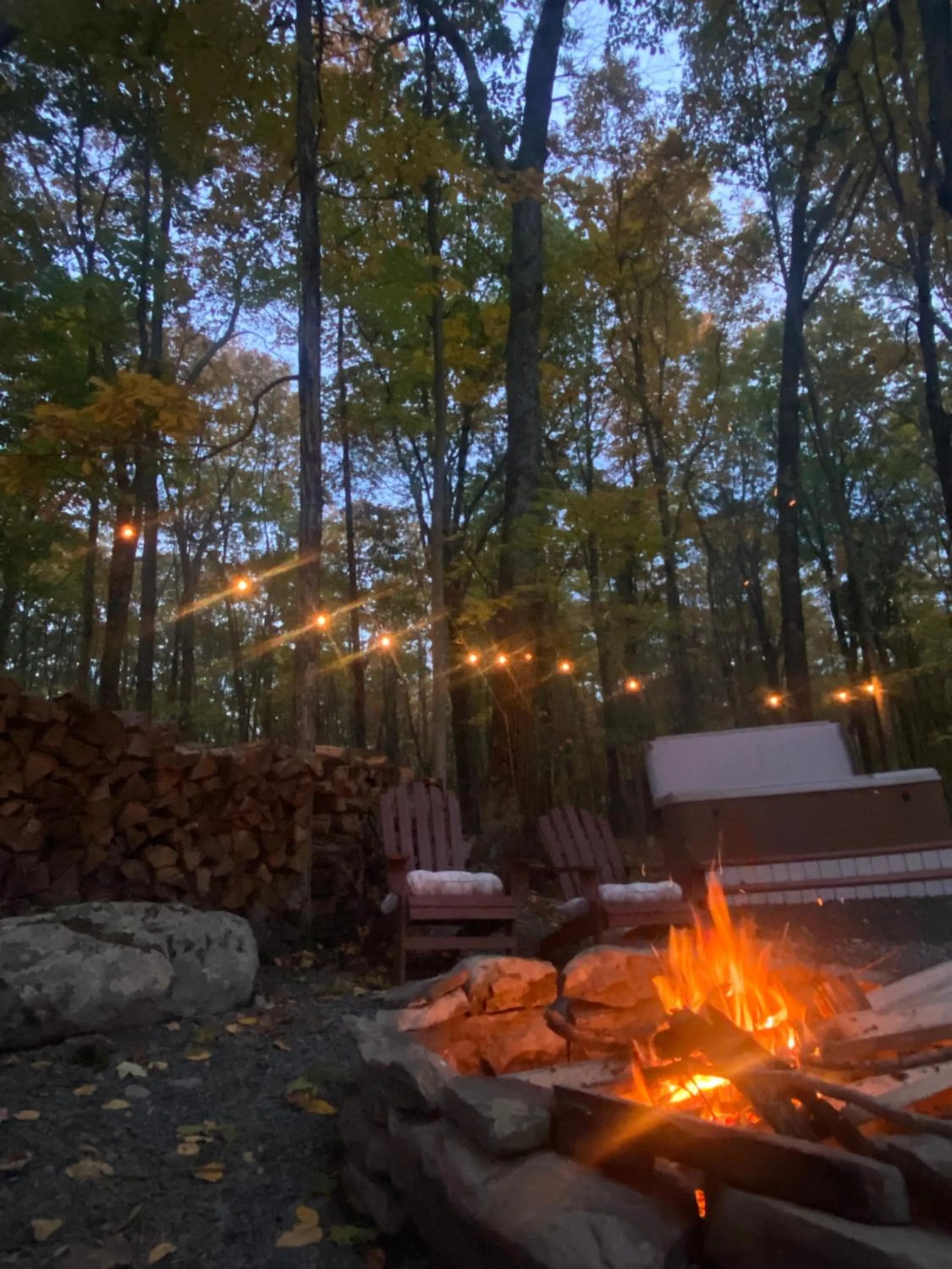 The Nook Lodge - cabin with hot tub at Shawnee and Camelback Mtn