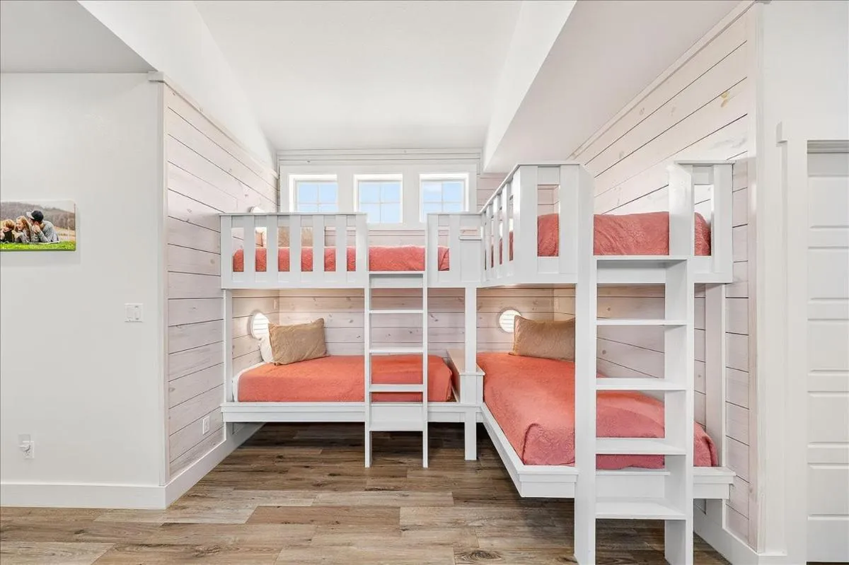 Other, Bed in Amazing Grace 128 ST