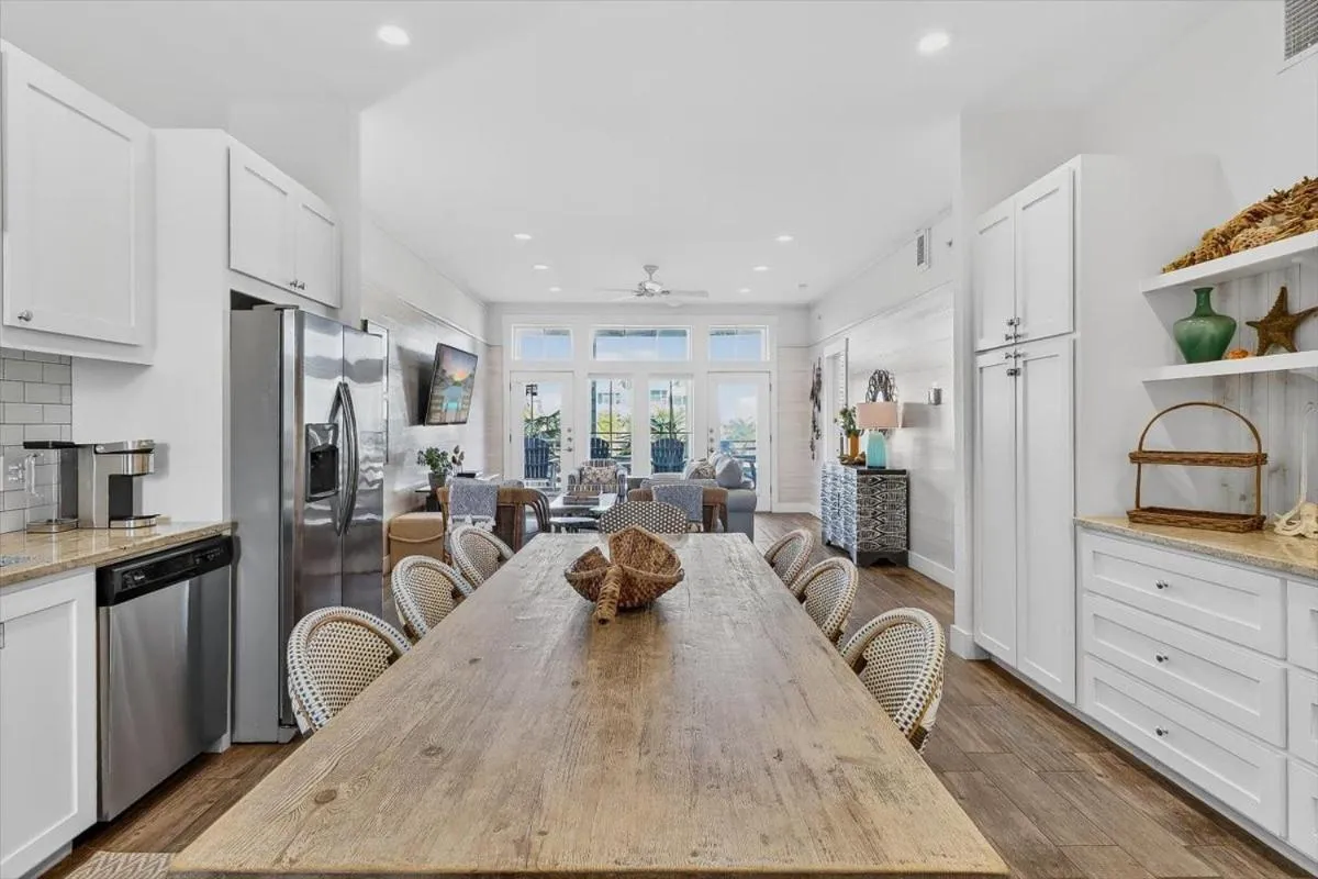 Other in Bikini Bottoms TC 2204