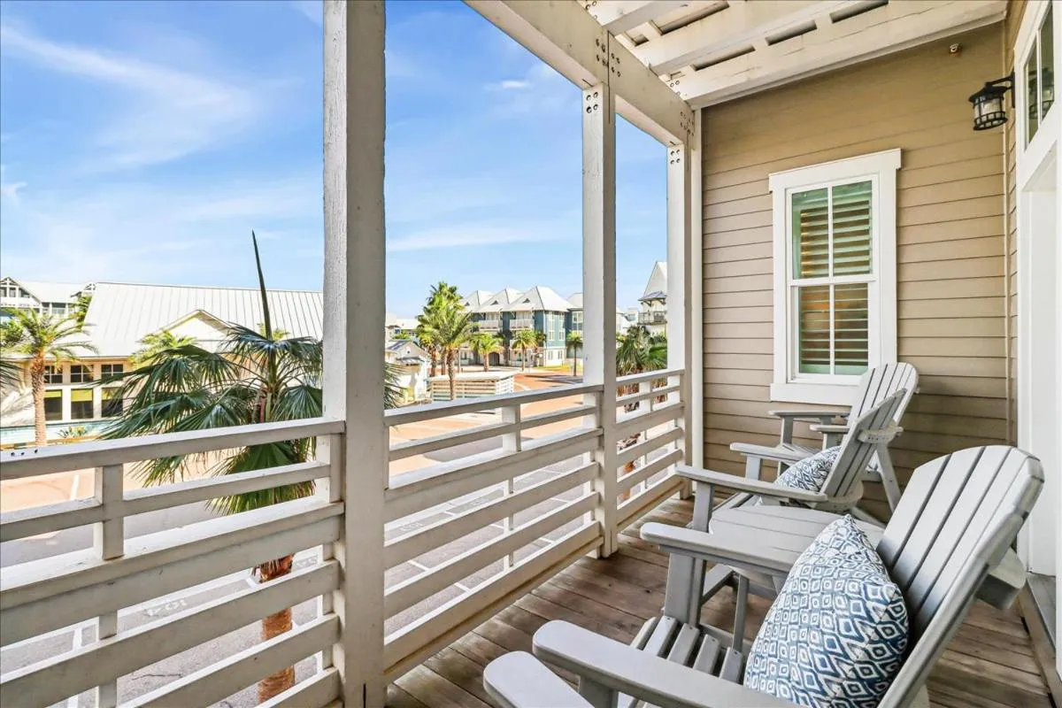 Other in Bikini Bottoms TC 2204