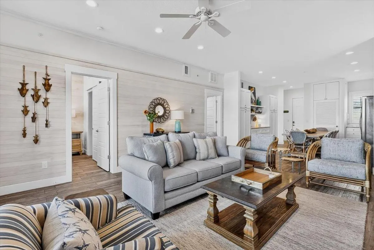 Other in Bikini Bottoms TC 2204