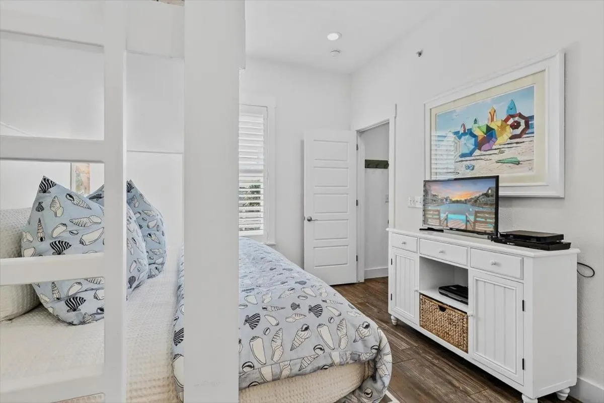 Other, Bed in Bikini Bottoms TC 2204