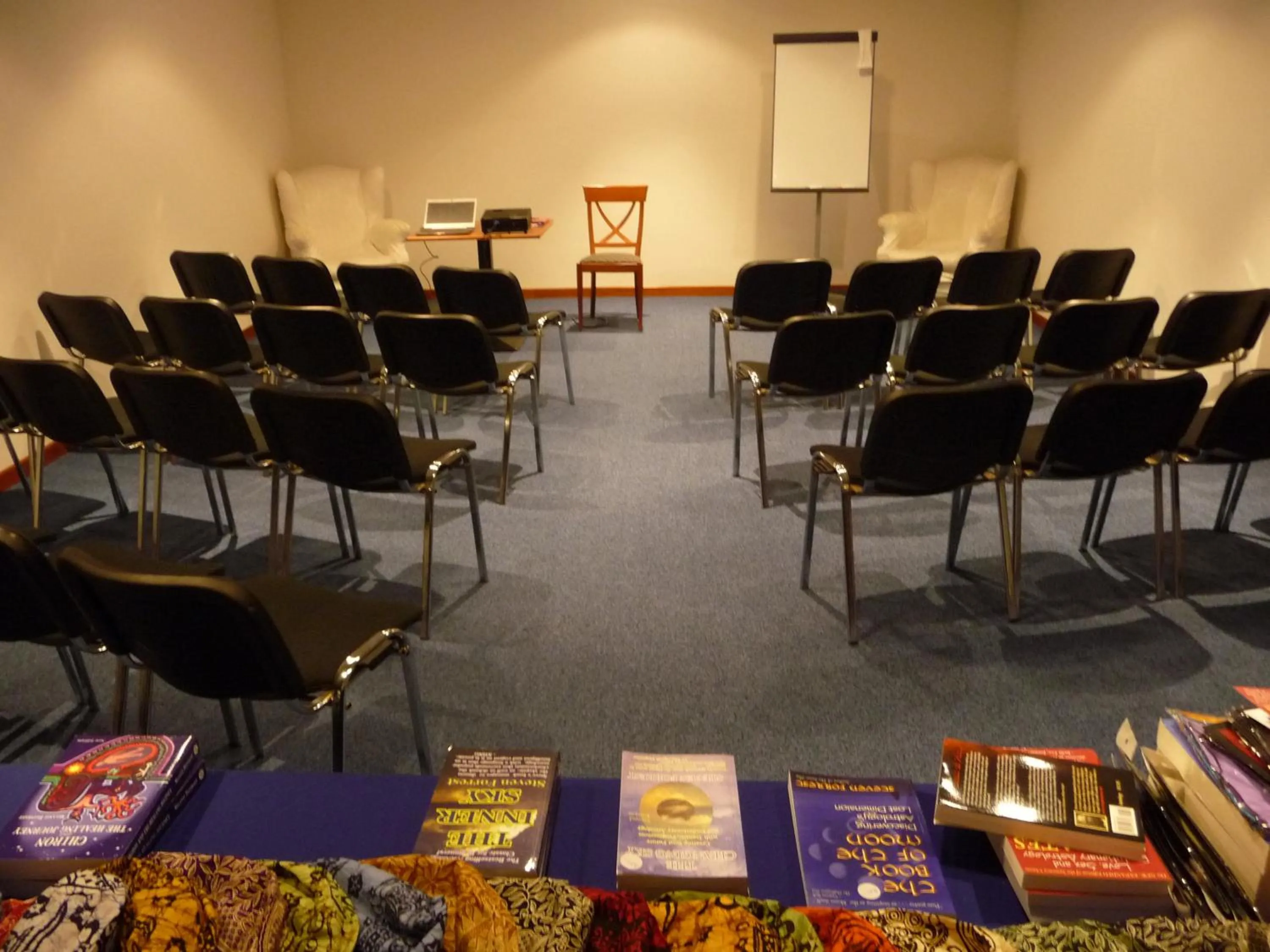 Business facilities in Hotel Villa Dei Bosconi