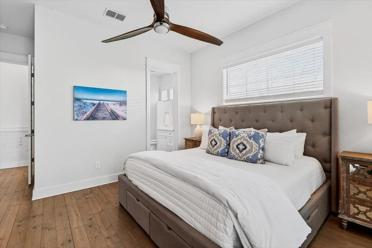 Other, Bed in High Tide 243 HI