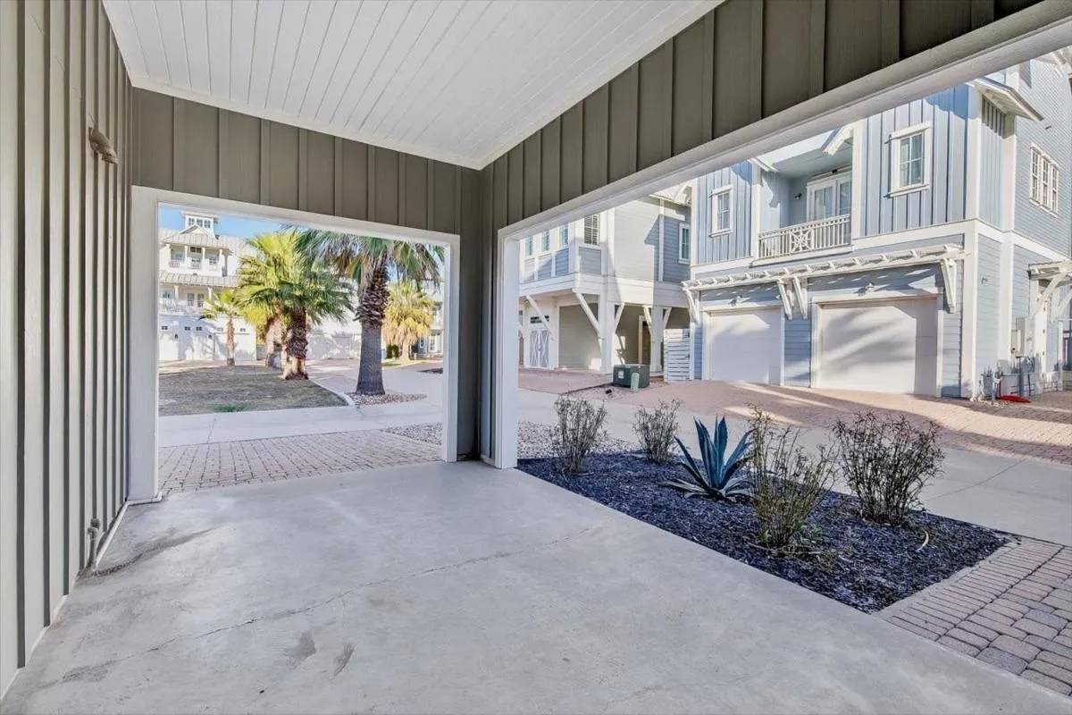 Other in La Ola 261 BE