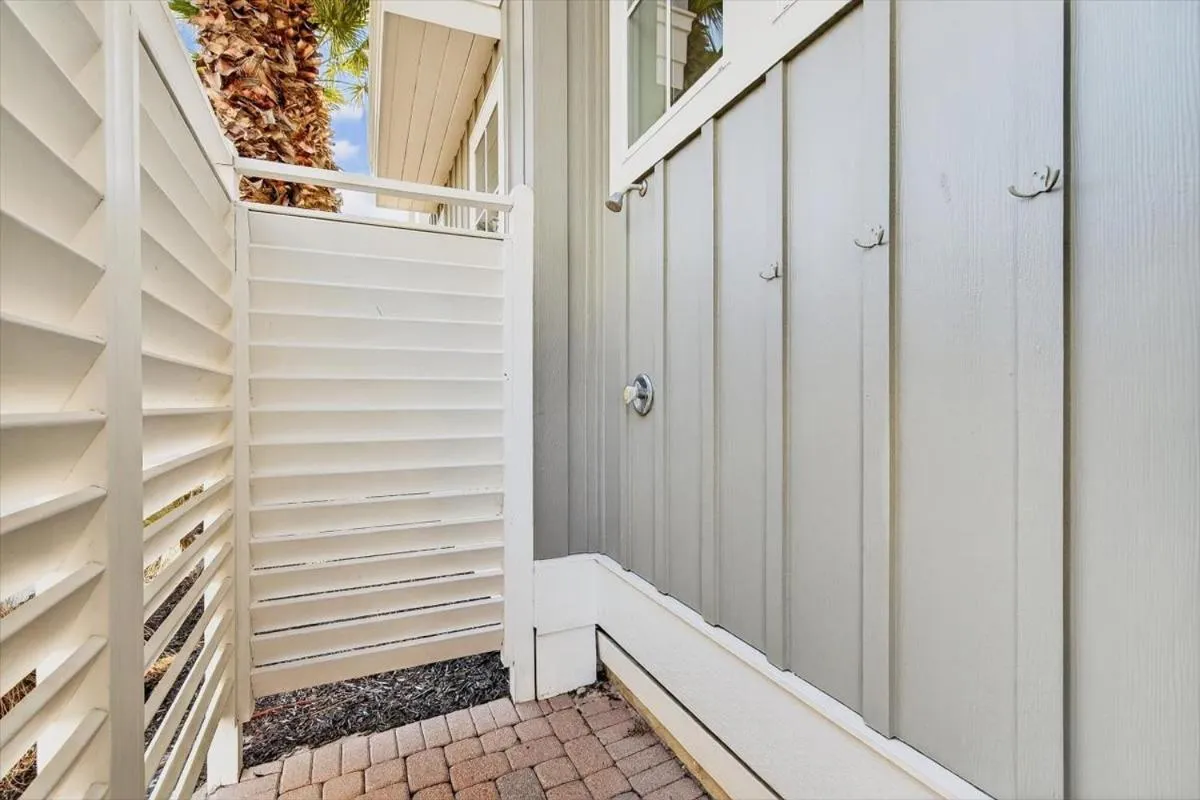 Other in La Ola 261 BE