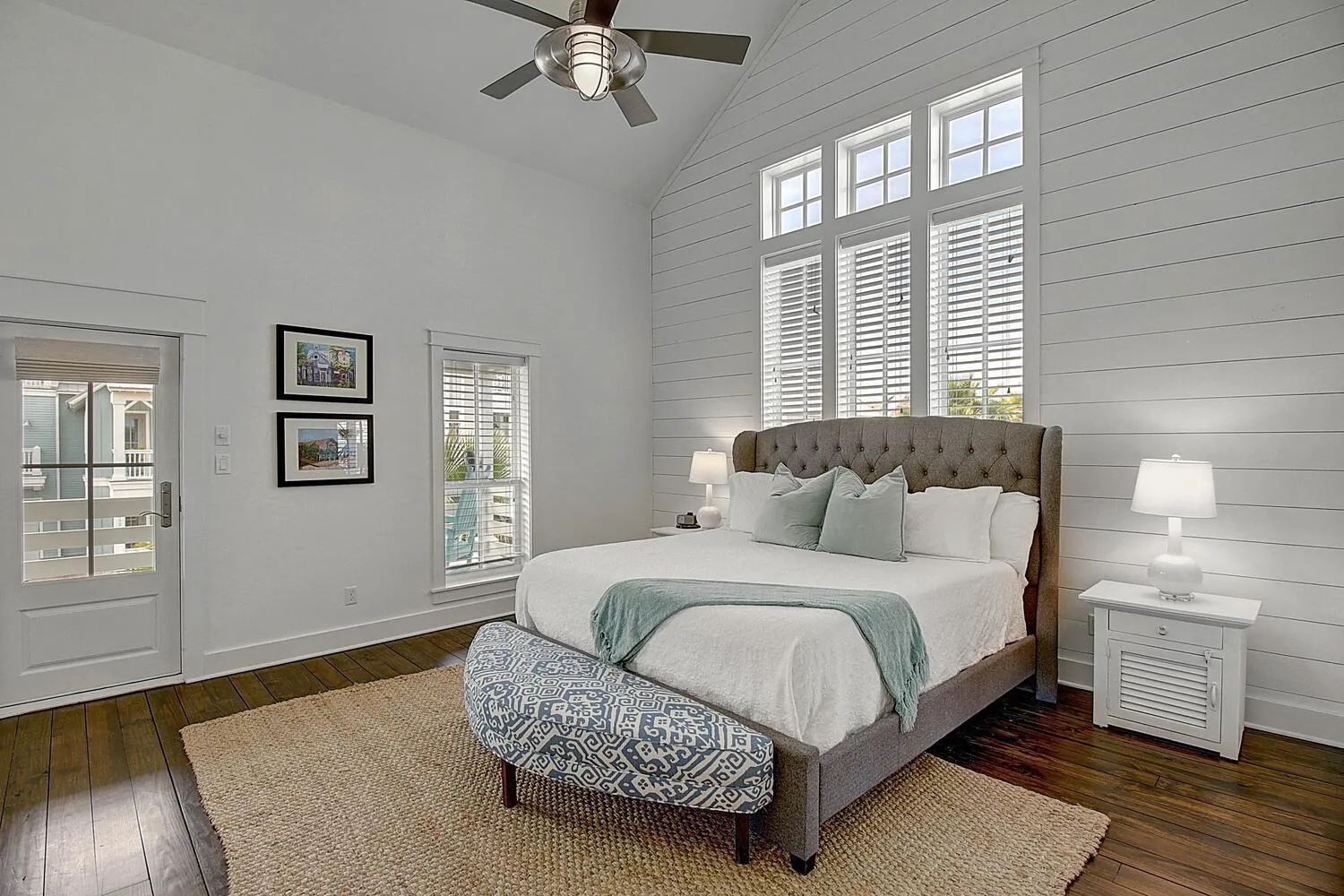 Other, Bed in No Limit 251 BE