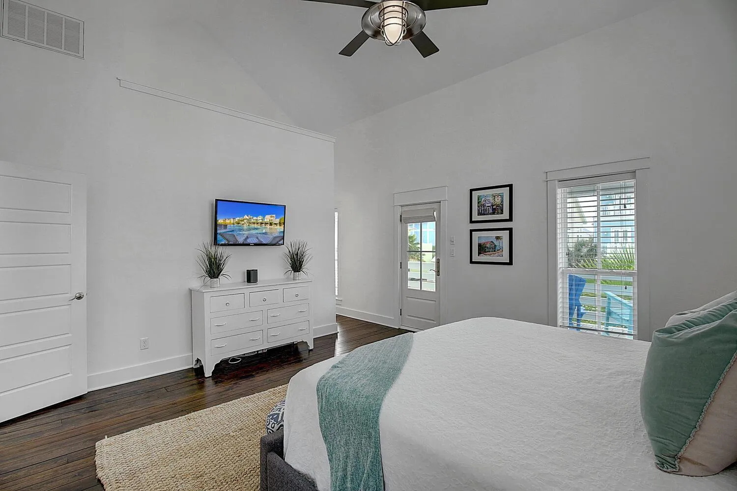 Other, Bed in No Limit 251 BE