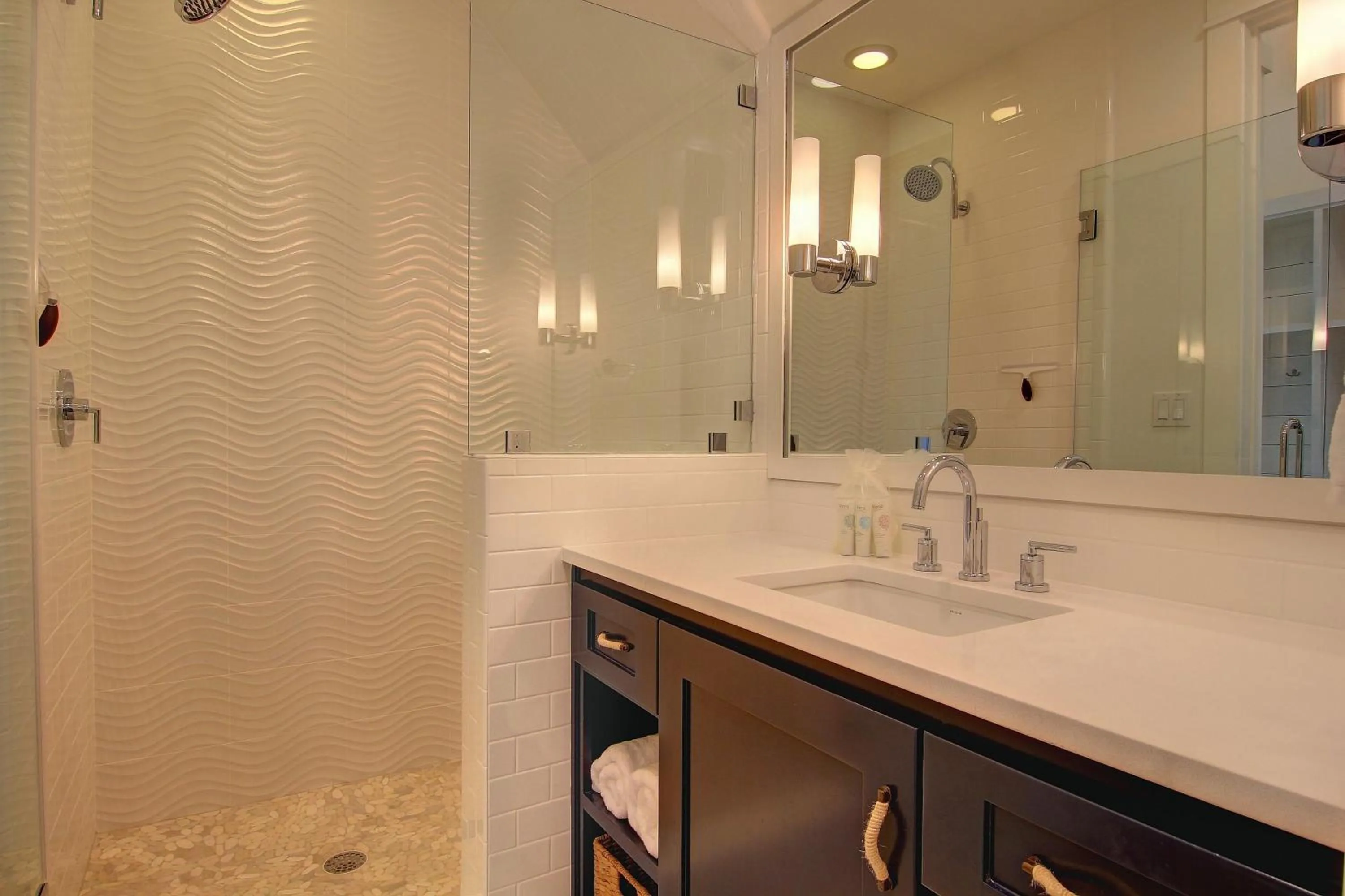 Other in Salt and Light 192 RO