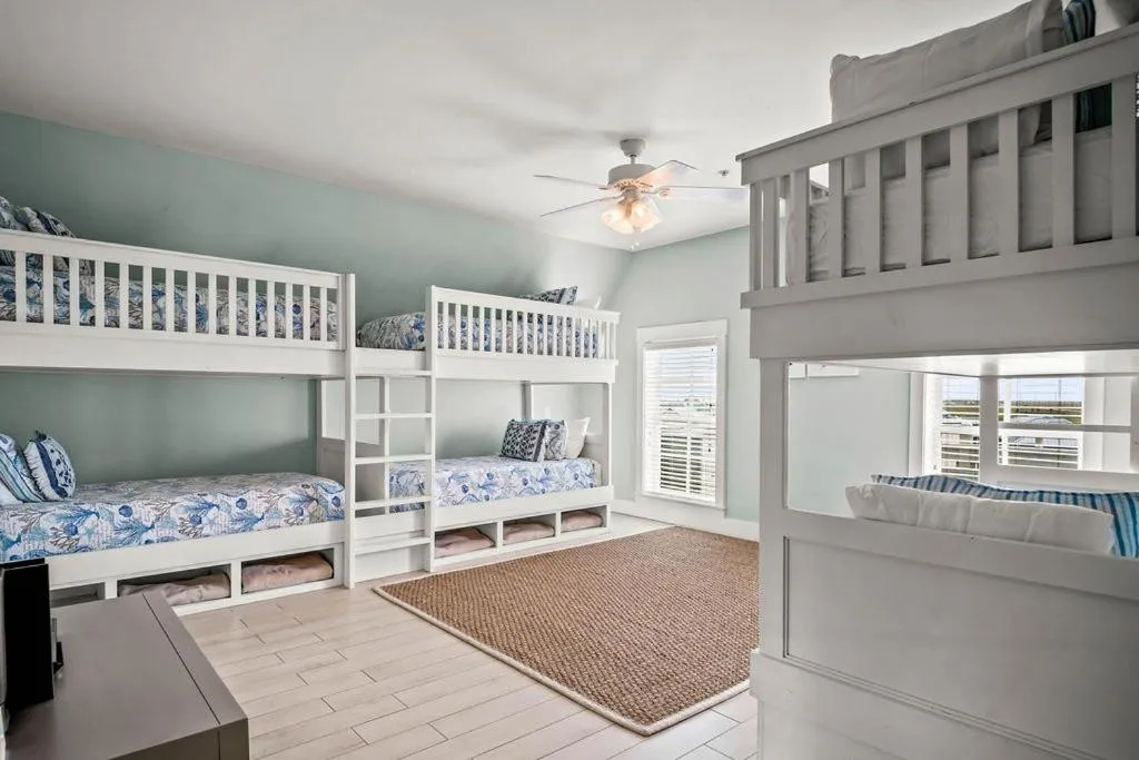 Other, Bed in Sand Point TC 3303