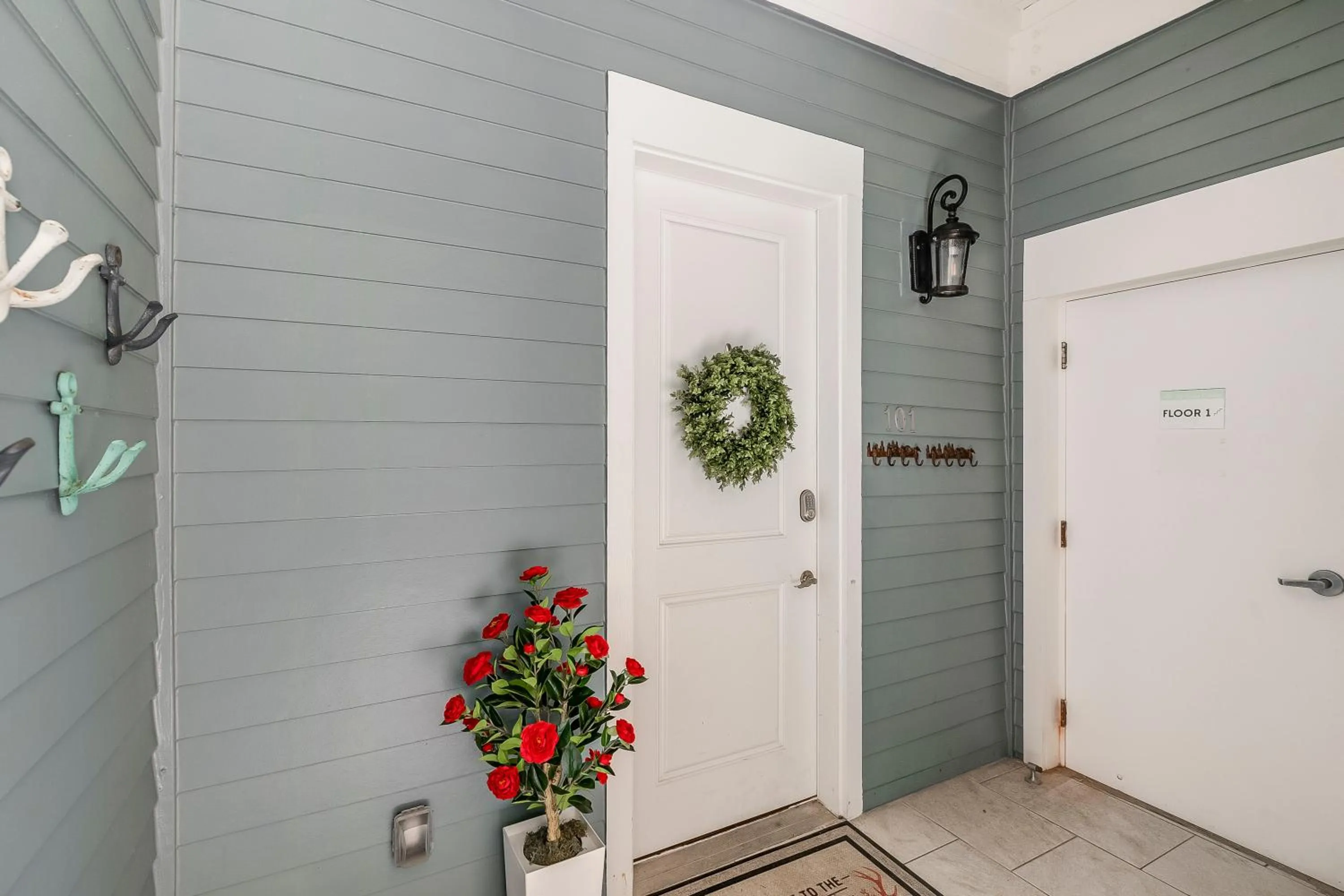 Other in The Hideout TC 10101