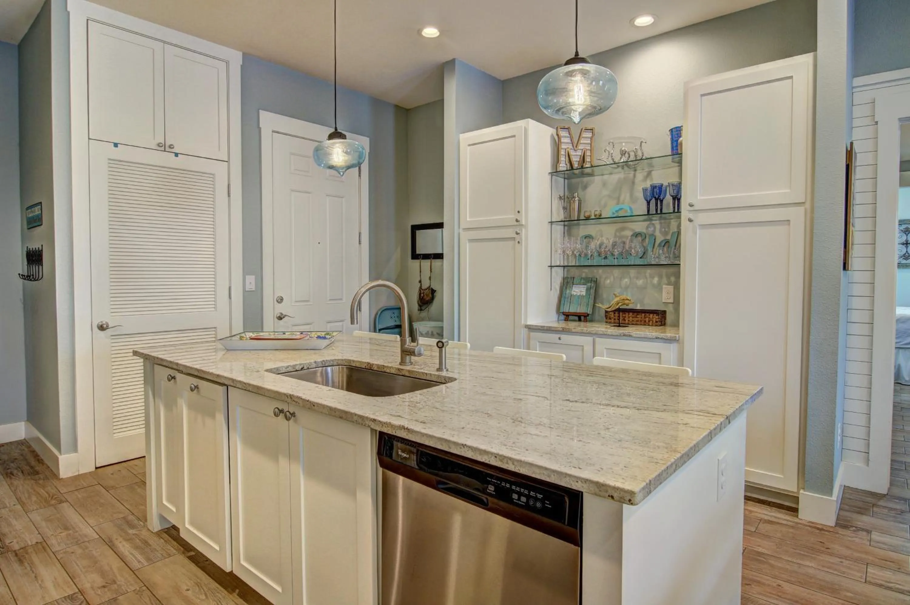 Other in Watercolor Bungalow TC 2101