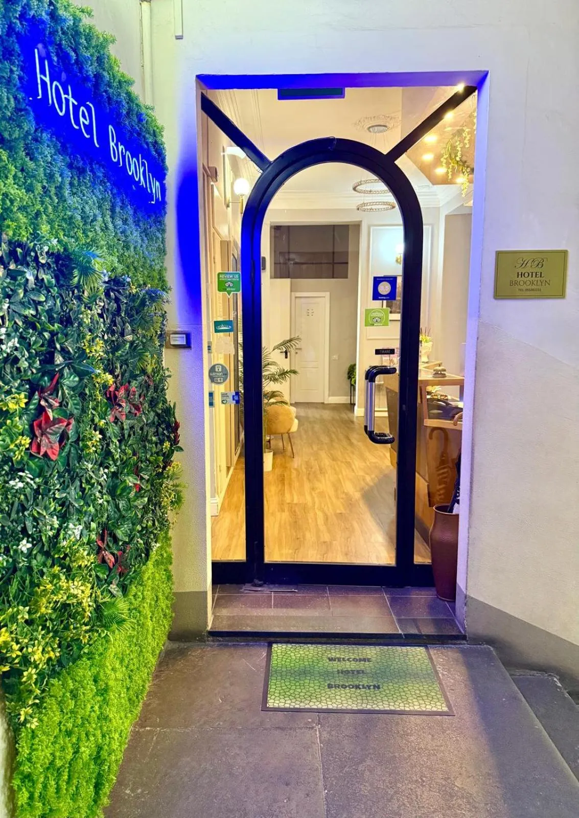 Facade/entrance in Hotel Brooklyn