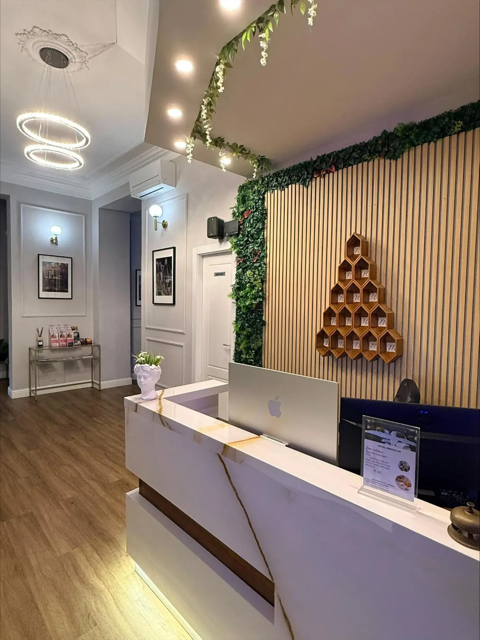 Lobby or reception in Hotel Brooklyn Lobby or reception in Hotel Brooklyn