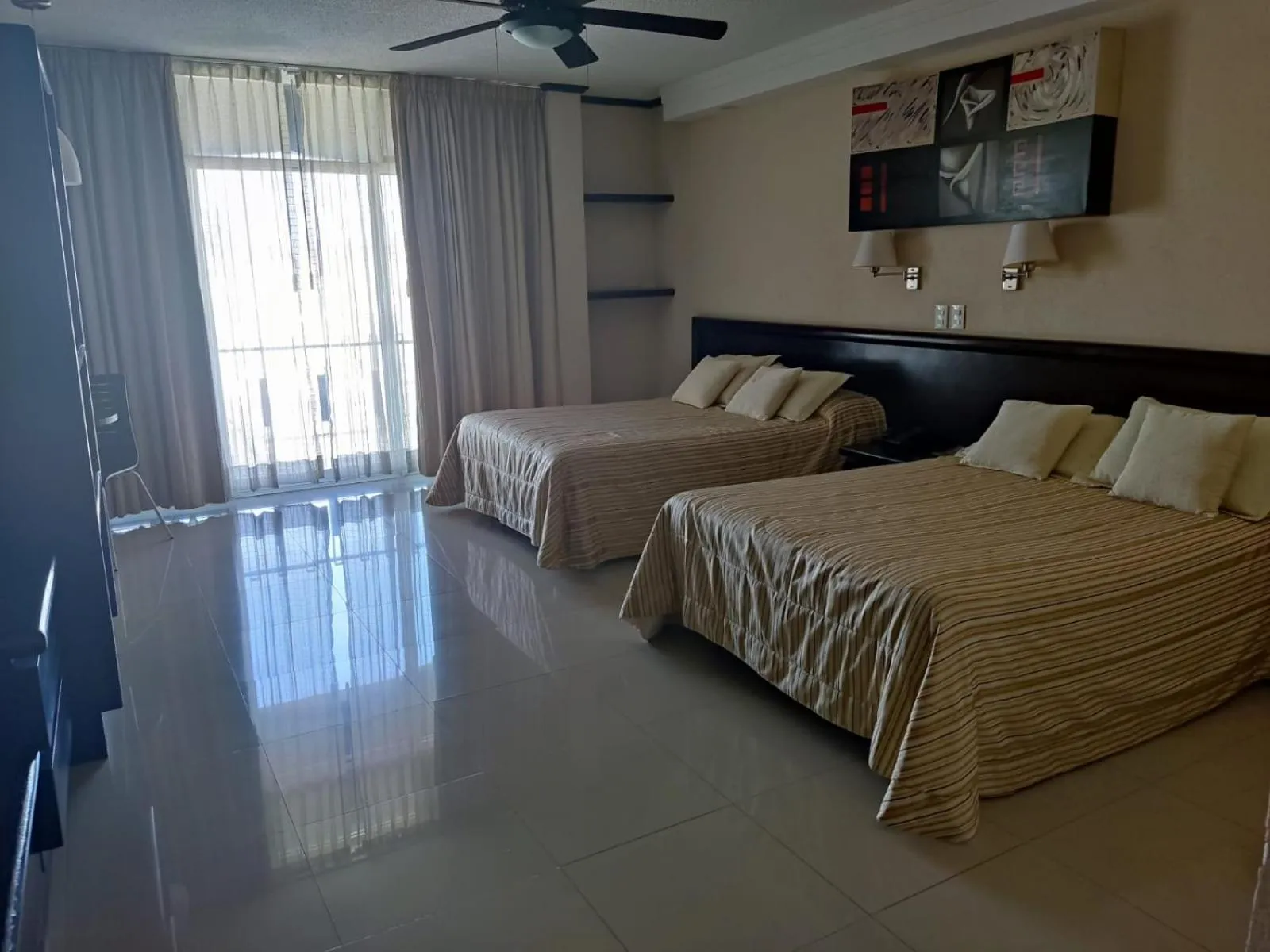 Photo of the whole room, Bed in Hotel Mary Celaya