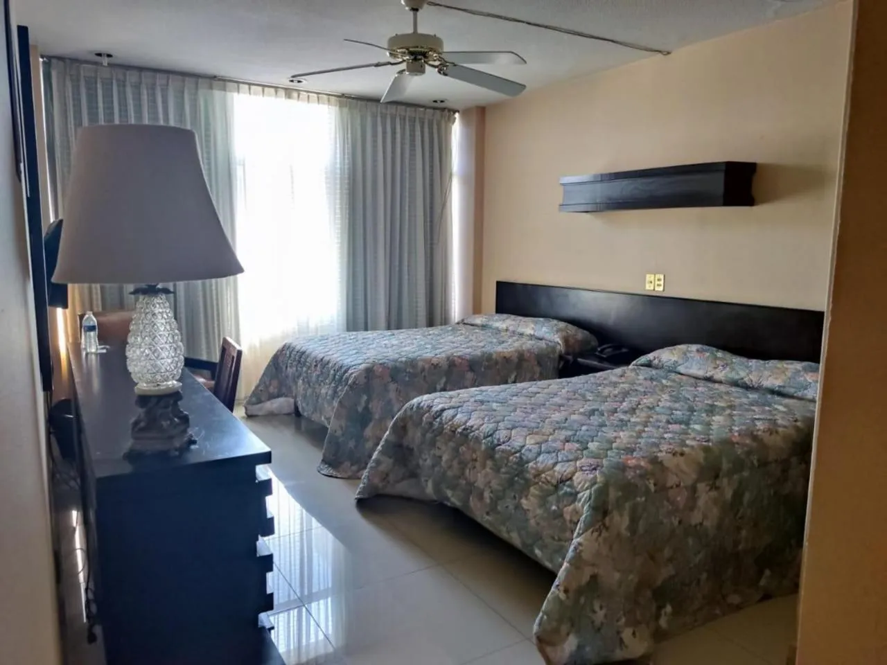 Photo of the whole room, Bed in Hotel Mary Celaya