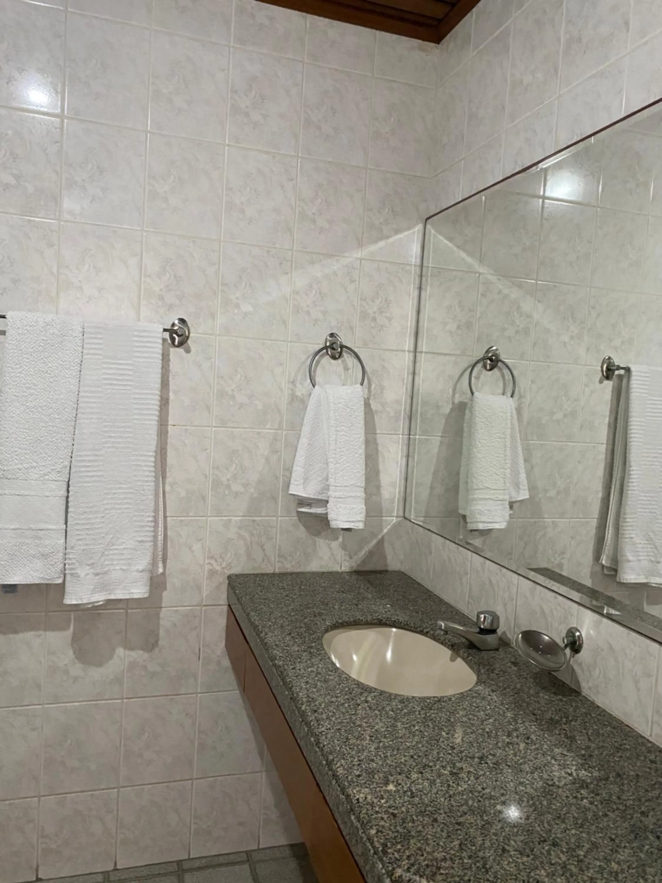 Bathroom in Transamerica Classic Pasargada