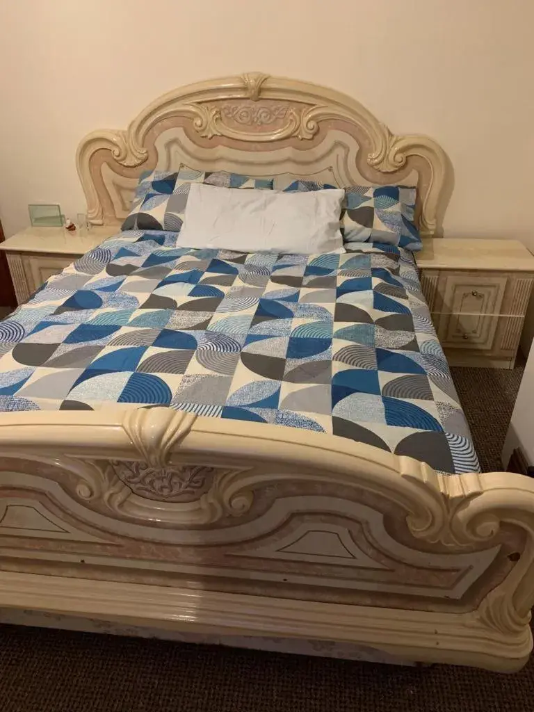Budget Double Room in Busy Bee - Guest House - Self Service Budget Double Room in Busy Bee - Guest House - Self Service