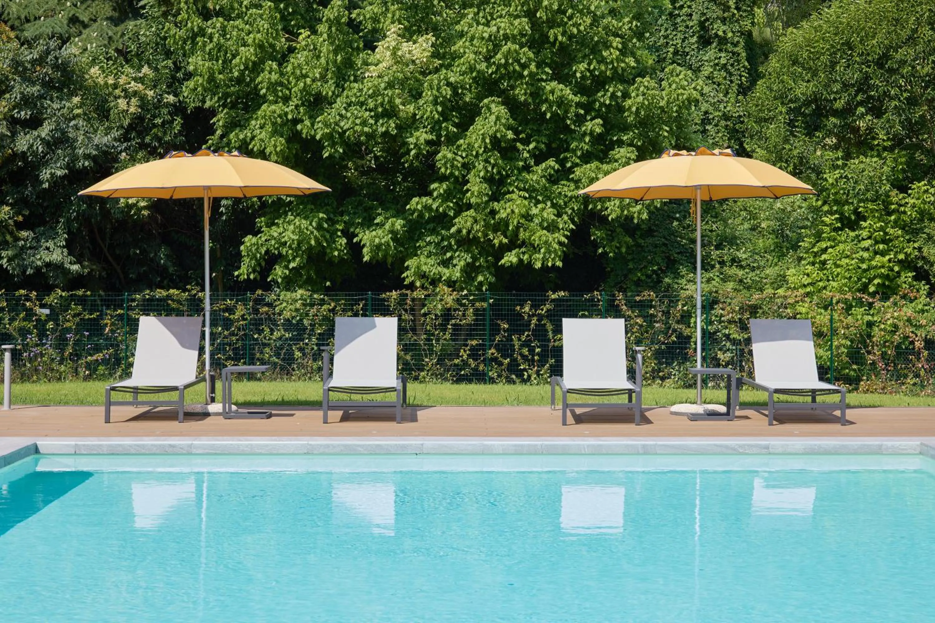 Pool view in Belstay Venezia Mestre
