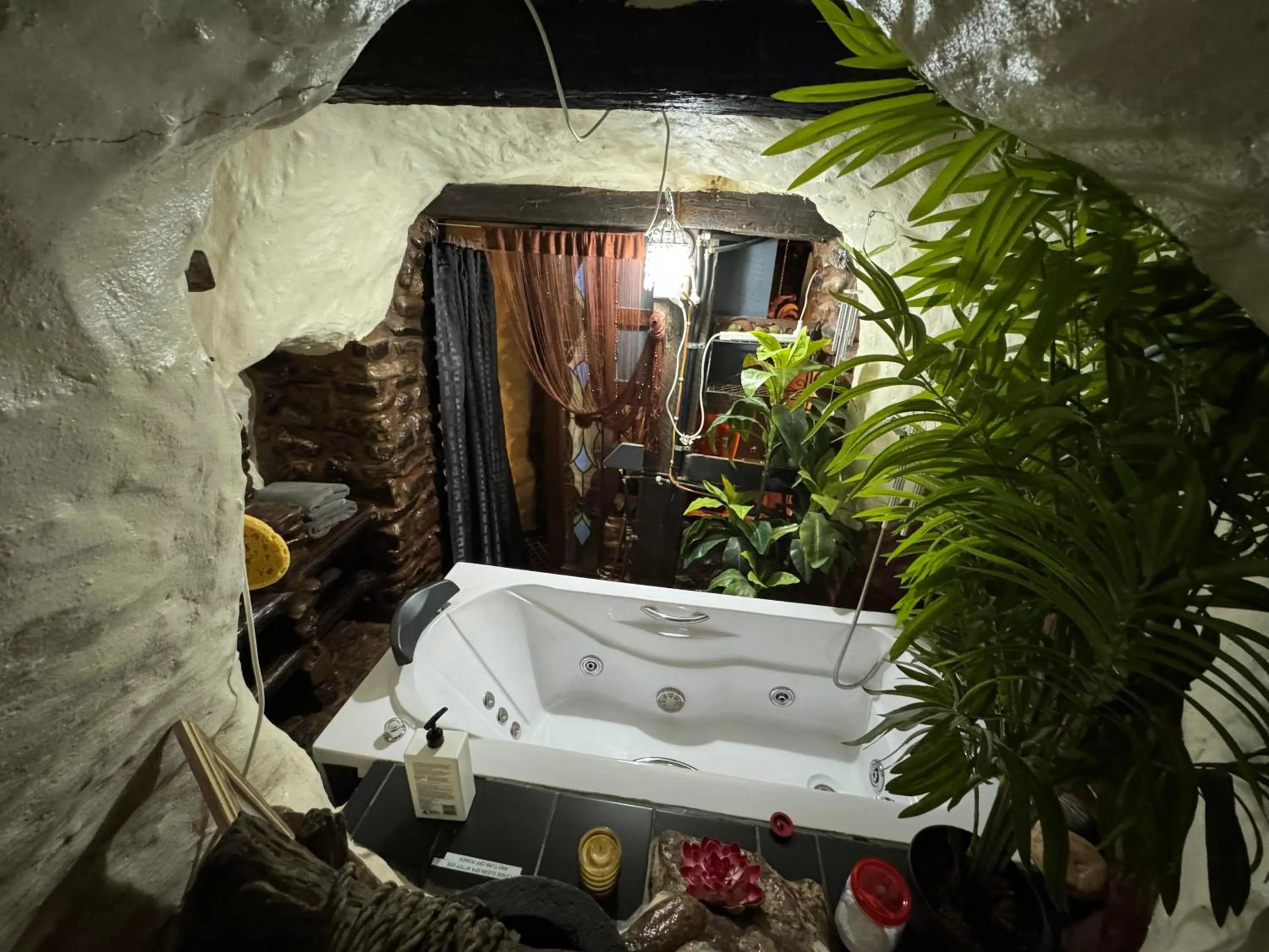 Spa and wellness centre/facilities in Di's Dugouts